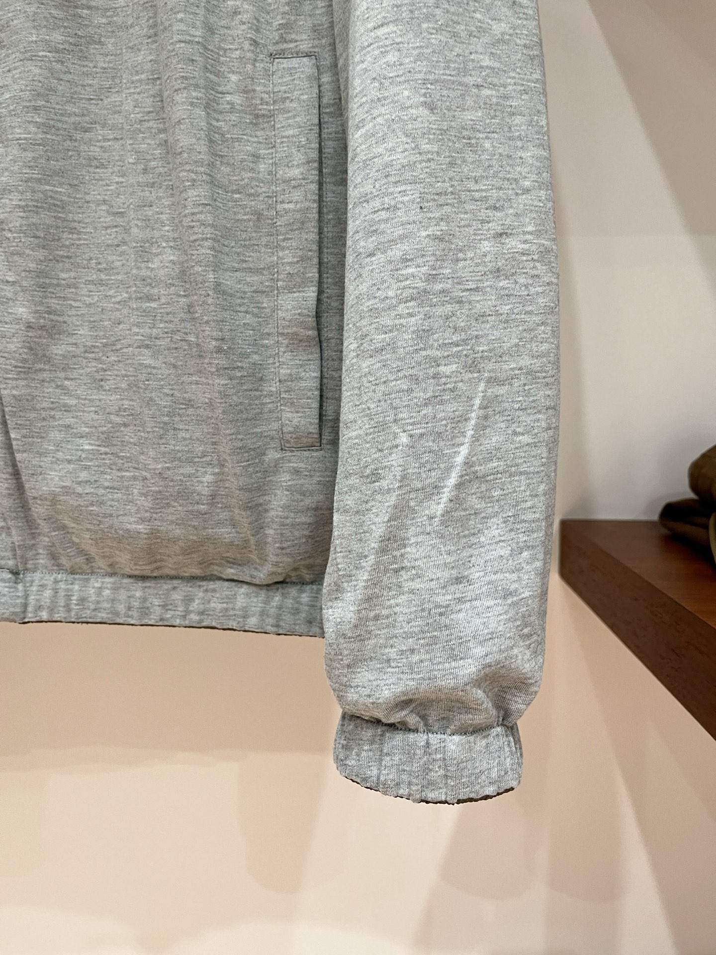 lP🆕、2025新品双面穿夹克外套，时尚帅气，简约百搭款，原版五金辅料logo，定制原版面料，不仅挺括，