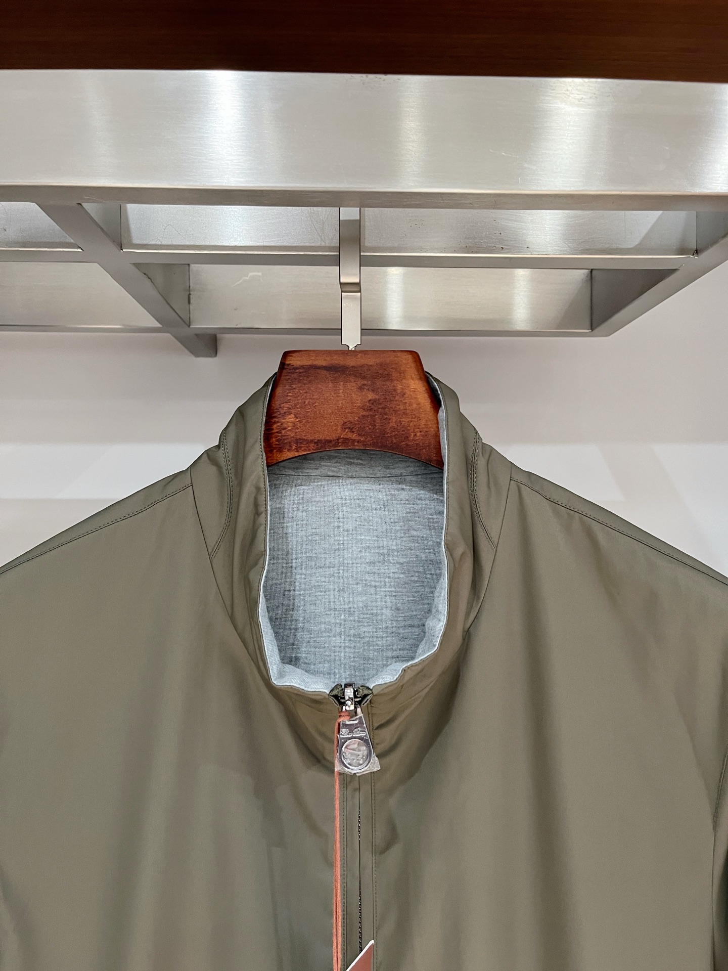 lP🆕、2025新品双面穿夹克外套，时尚帅气，简约百搭款，原版五金辅料logo，定制原版面料，不仅挺括，