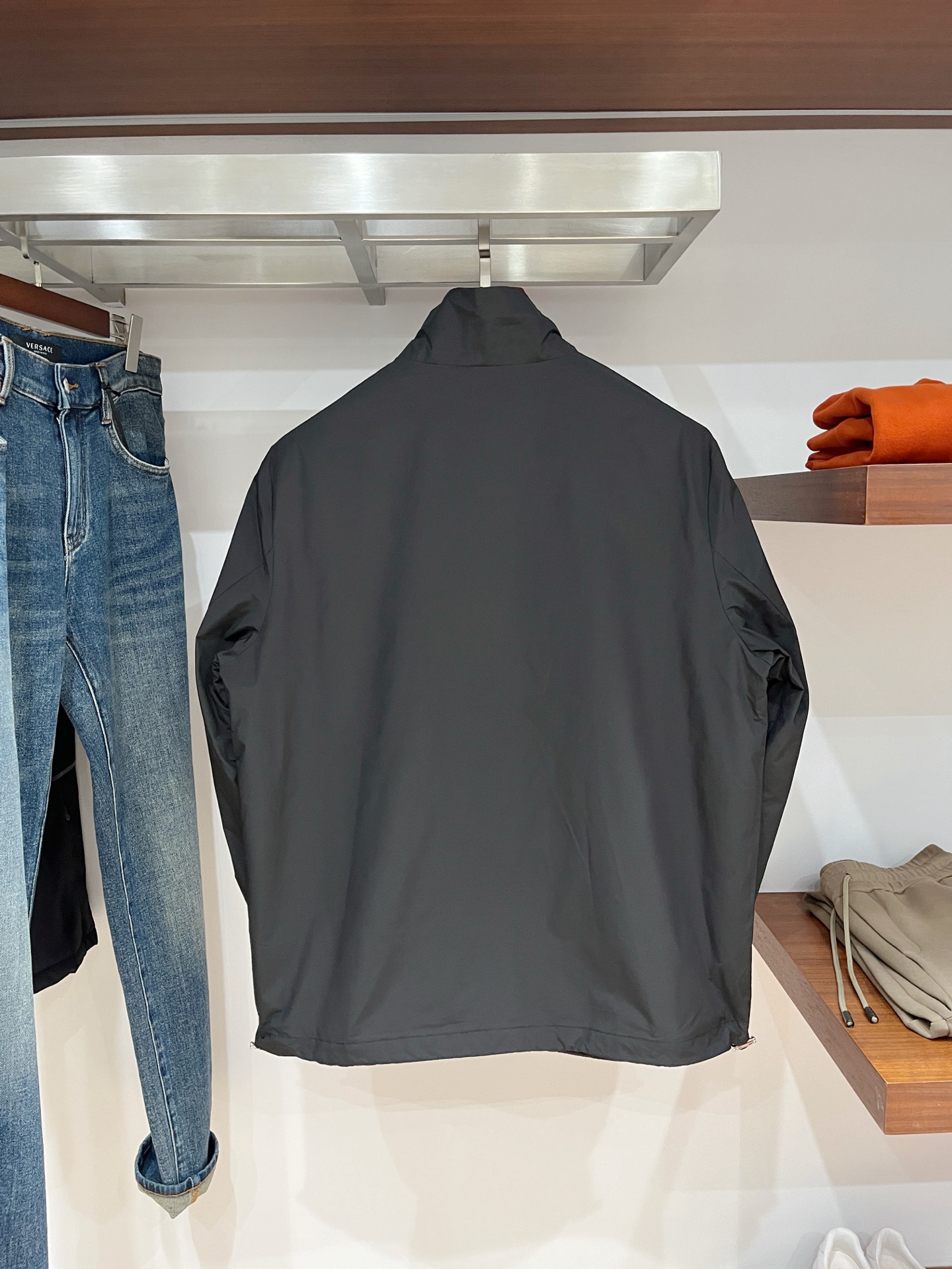 杰尼亚、2025新品夹克外套，时尚帅气，简约百搭款，胸前顶级印胶字母logo，定制原版面料，不仅挺括，保