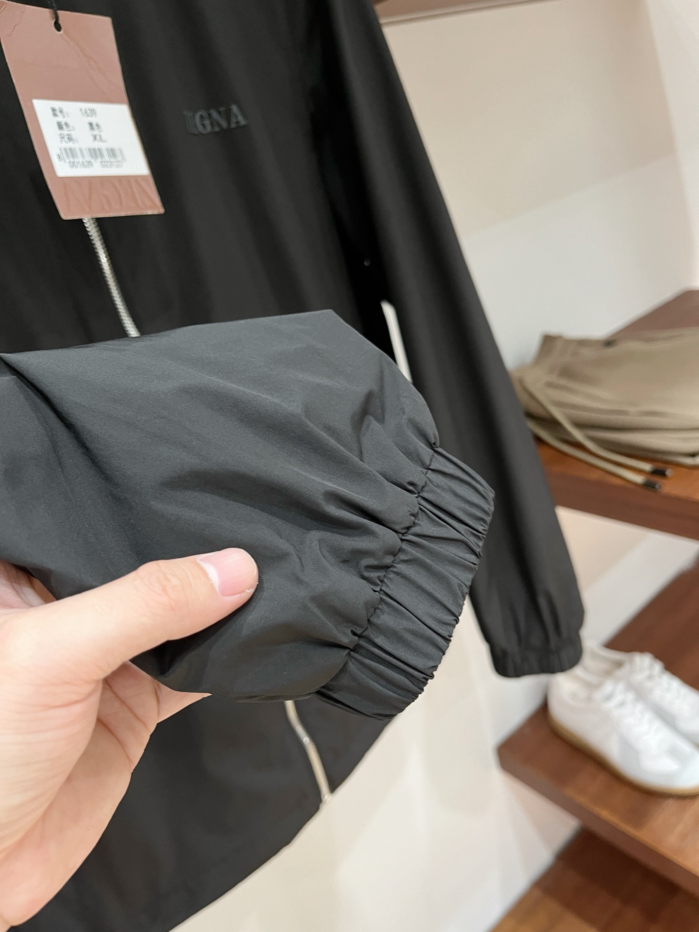 杰尼亚、2025新品夹克外套，时尚帅气，简约百搭款，胸前顶级印胶字母logo，定制原版面料，不仅挺括，保