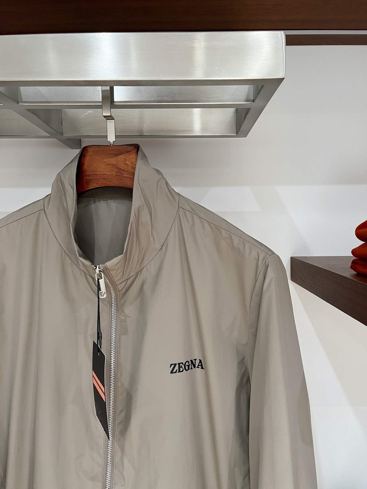 杰尼亚、2025新品夹克外套，时尚帅气，简约百搭款，胸前顶级印胶字母logo，定制原版面料，不仅挺括，保