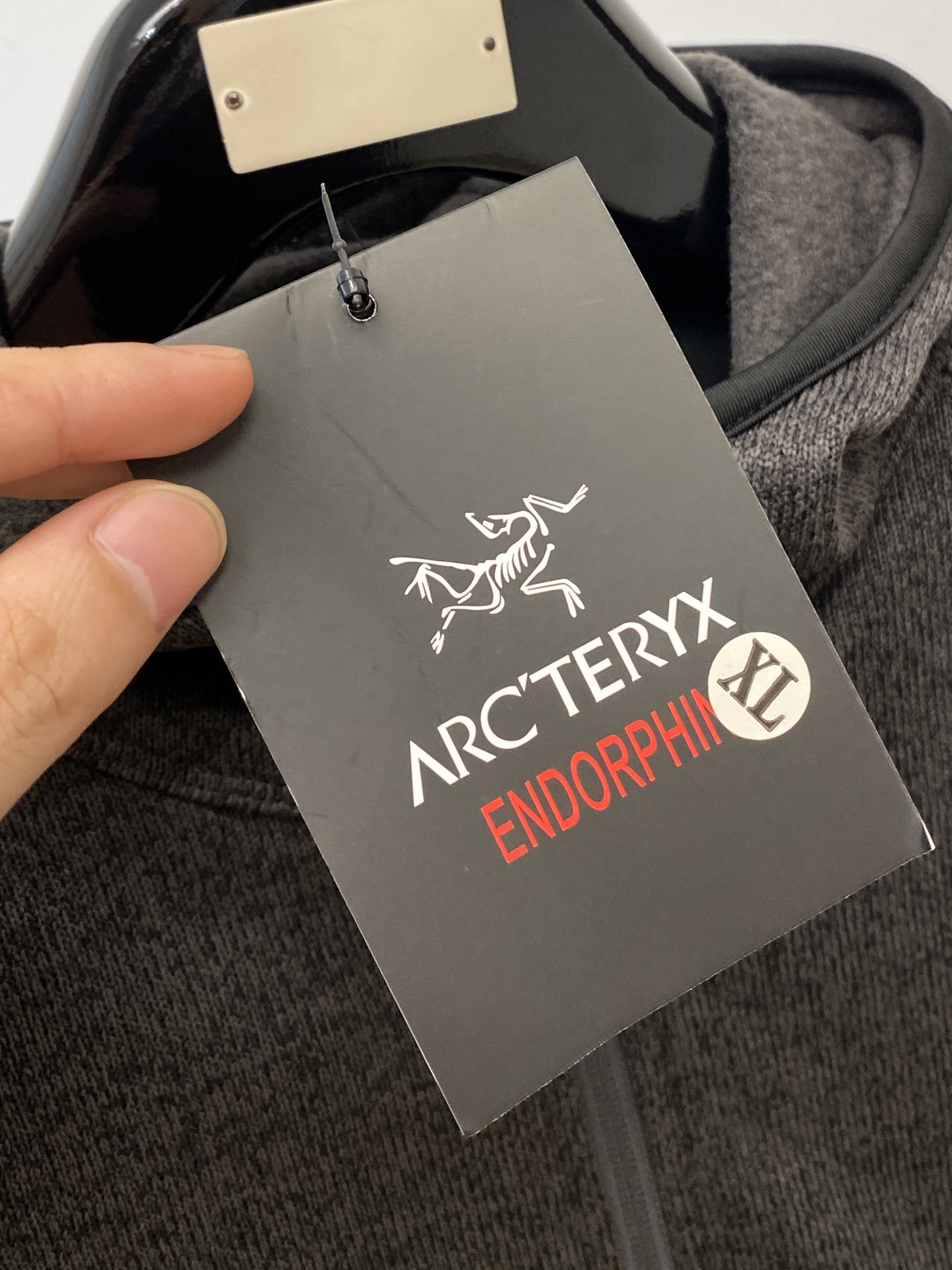 始祖鸟、2025新品夹克外套，时尚帅气，简约百搭款，袖口精致刺绣图案logo，定制原版面料，不仅挺括，保