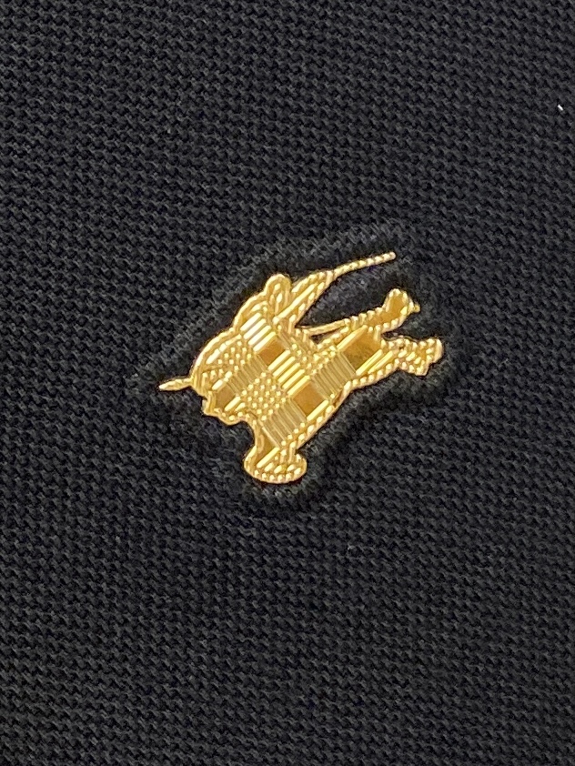 巴宝莉、新品长袖卫衣，帅气时尚，胸前顶级凹凸印胶图案logo，简约百搭款。面料棉 不仅挺括，保持潮流的廓