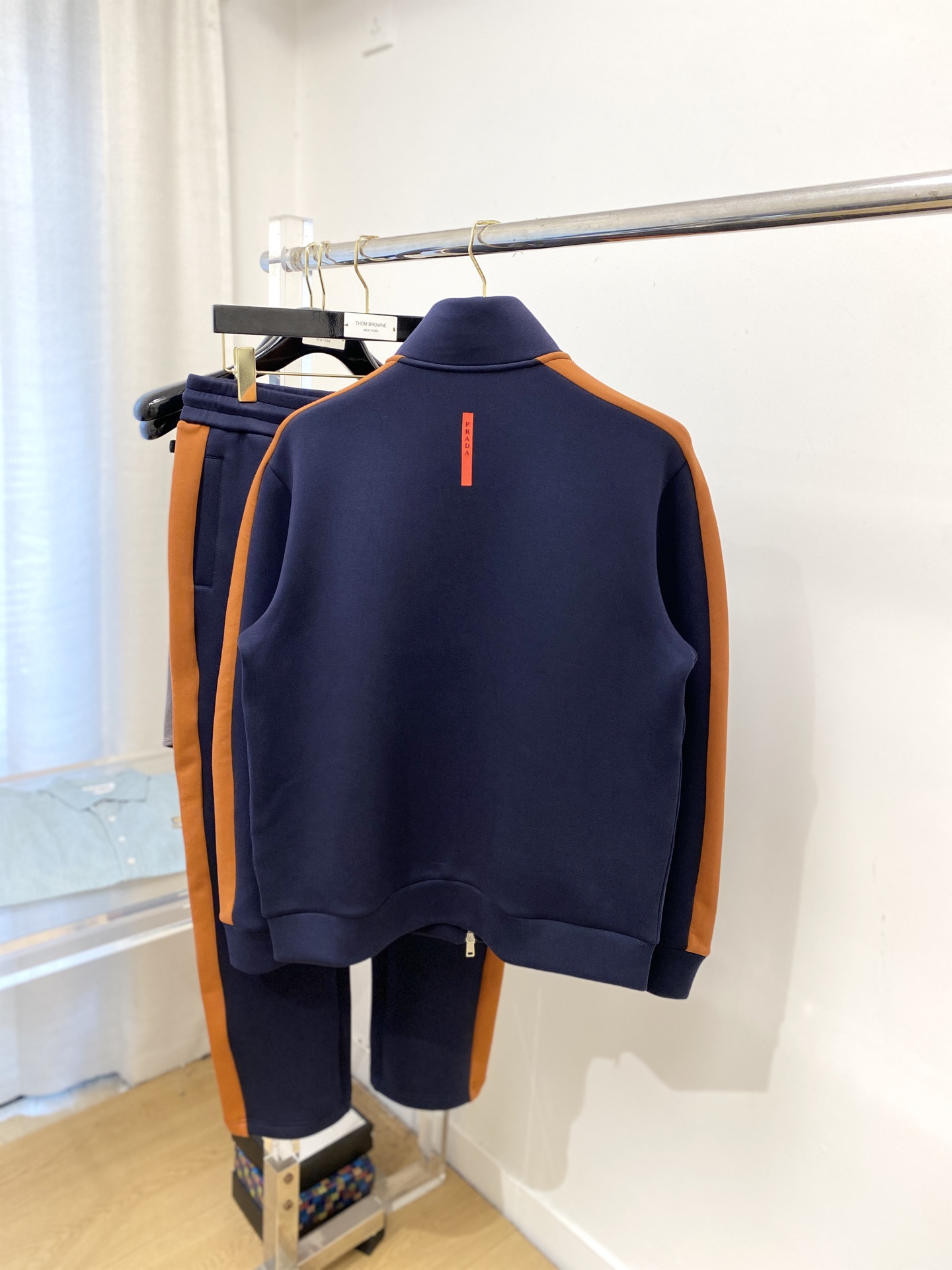 普拉达、2025最新品，时尚休闲套装，顶级原版面料打造，穿着舒适，吸湿性透气性都非常良好，色牢度超高！无