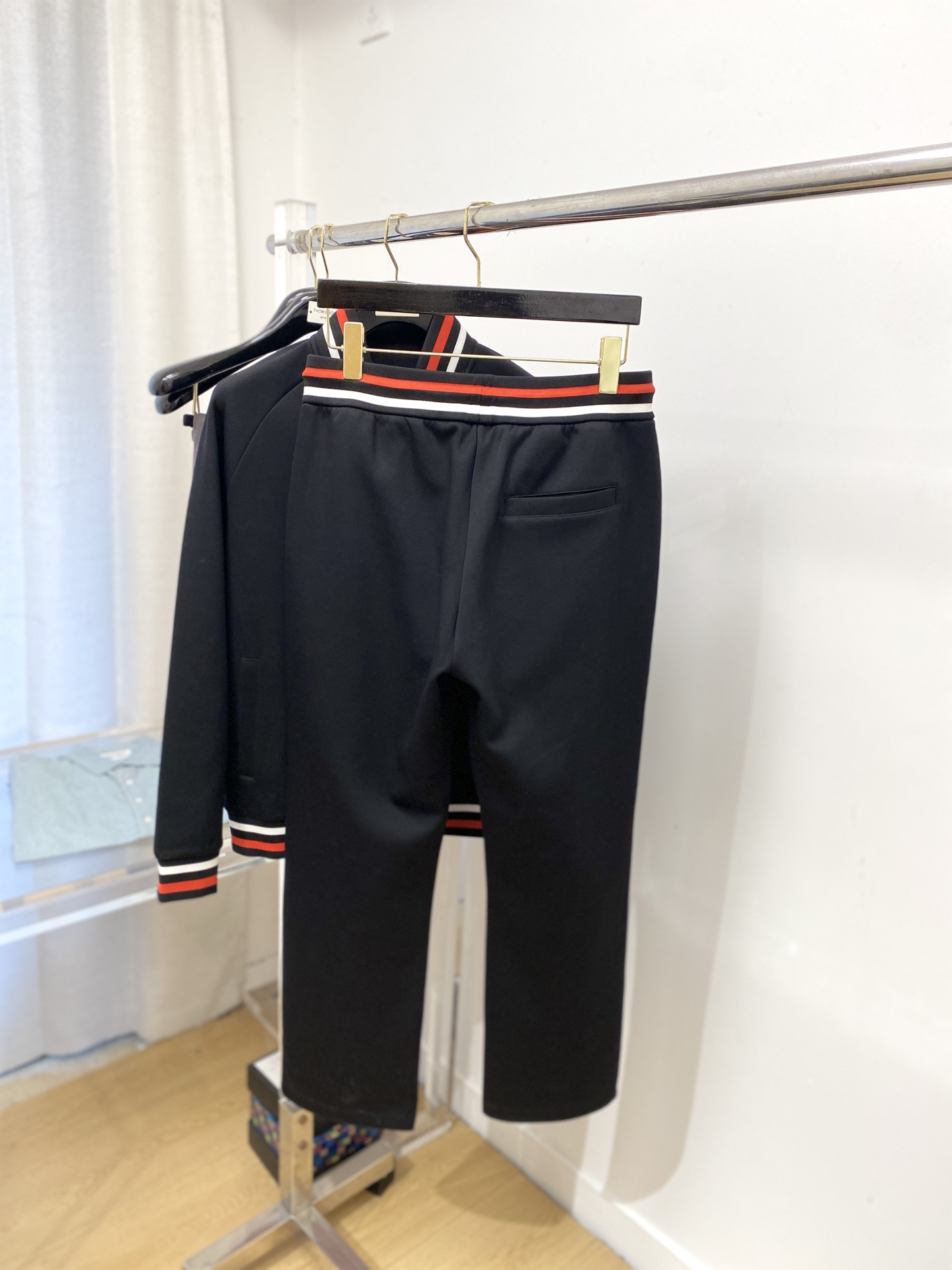 普拉达、2025最新品，时尚休闲套装，顶级原版面料打造，穿着舒适，吸湿性透气性都非常良好，色牢度超高！无