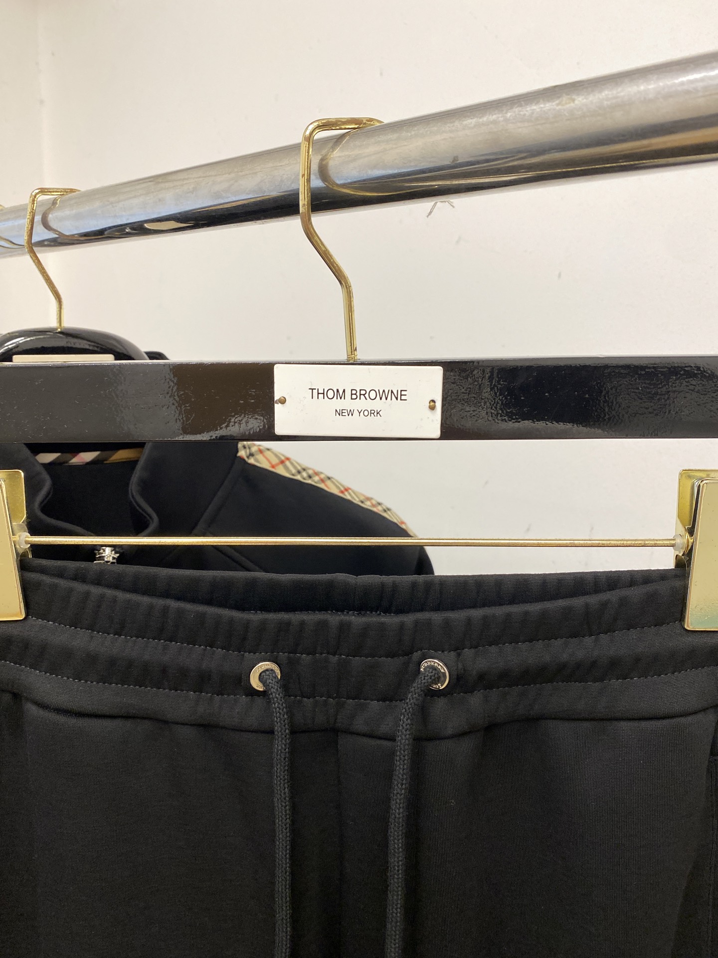 巴宝莉、2025最新品，时尚休闲套装，顶级原版面料打造，穿着舒适，吸湿性透气性都非常良好，色牢度超高！无