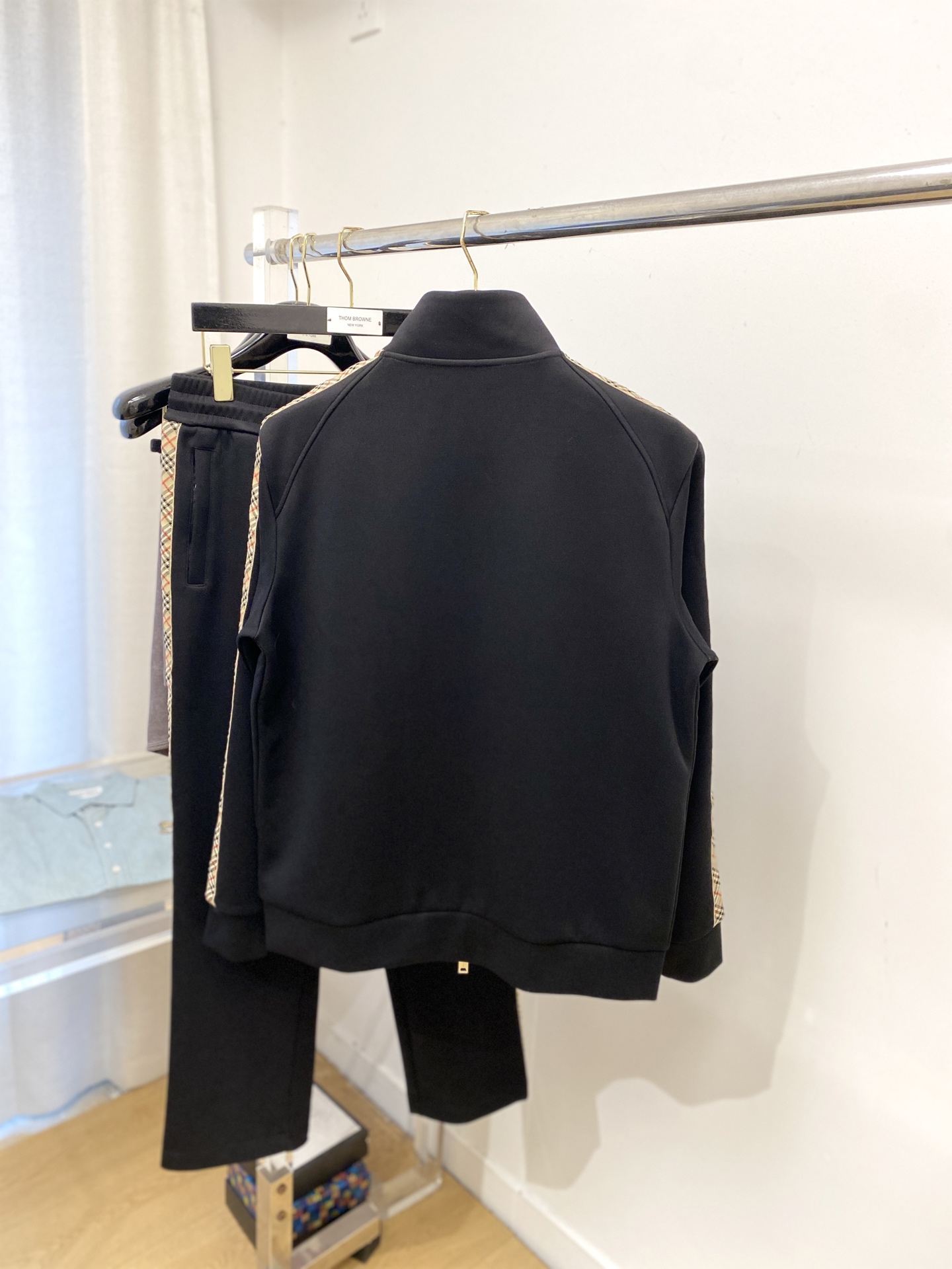 巴宝莉、2025最新品，时尚休闲套装，顶级原版面料打造，穿着舒适，吸湿性透气性都非常良好，色牢度超高！无