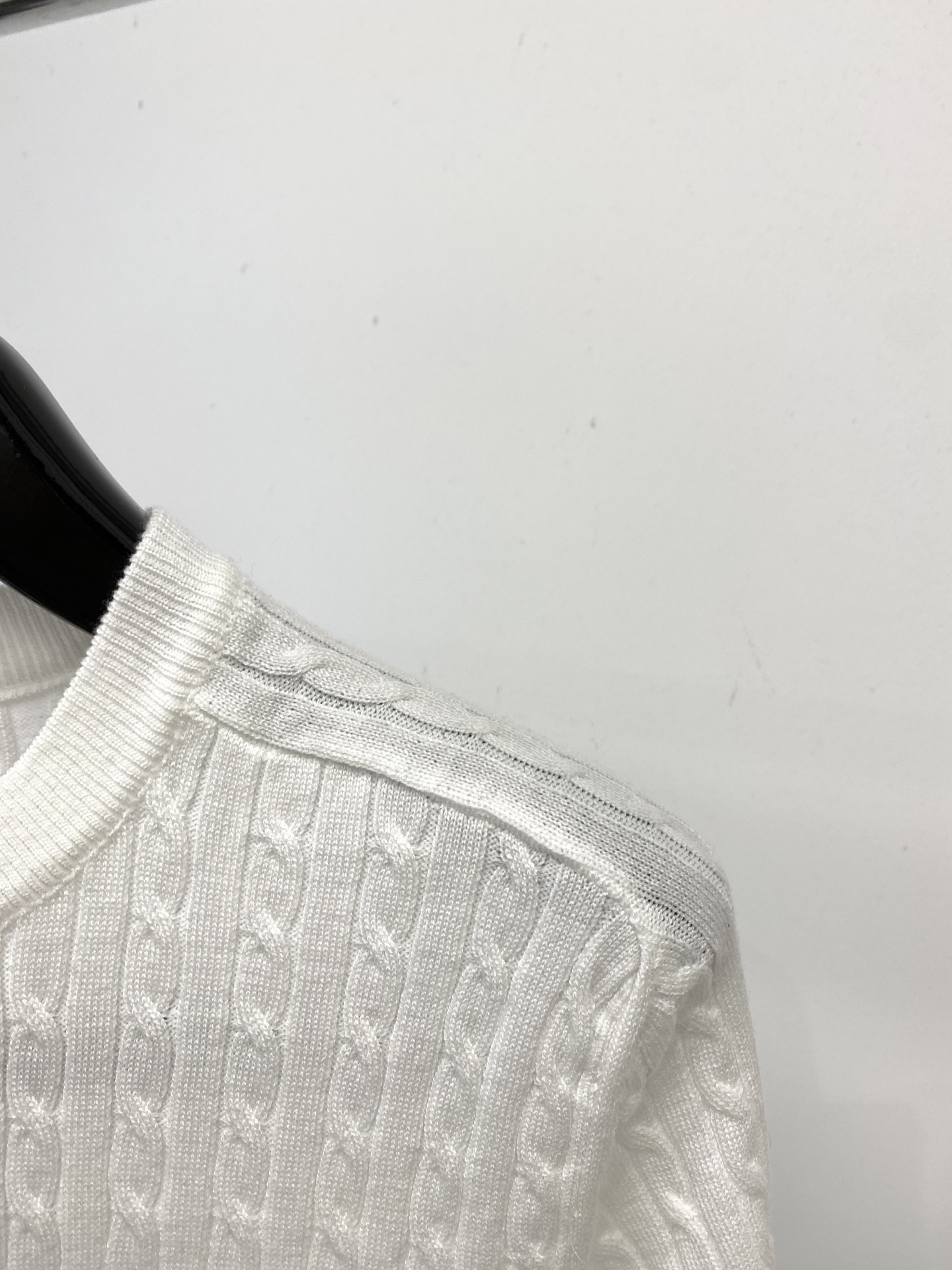 POLO、2025最新款针织短袖T恤，帅气时尚，胸前精致刺绣图案logo，简约百搭款。面料棉 不仅挺括，