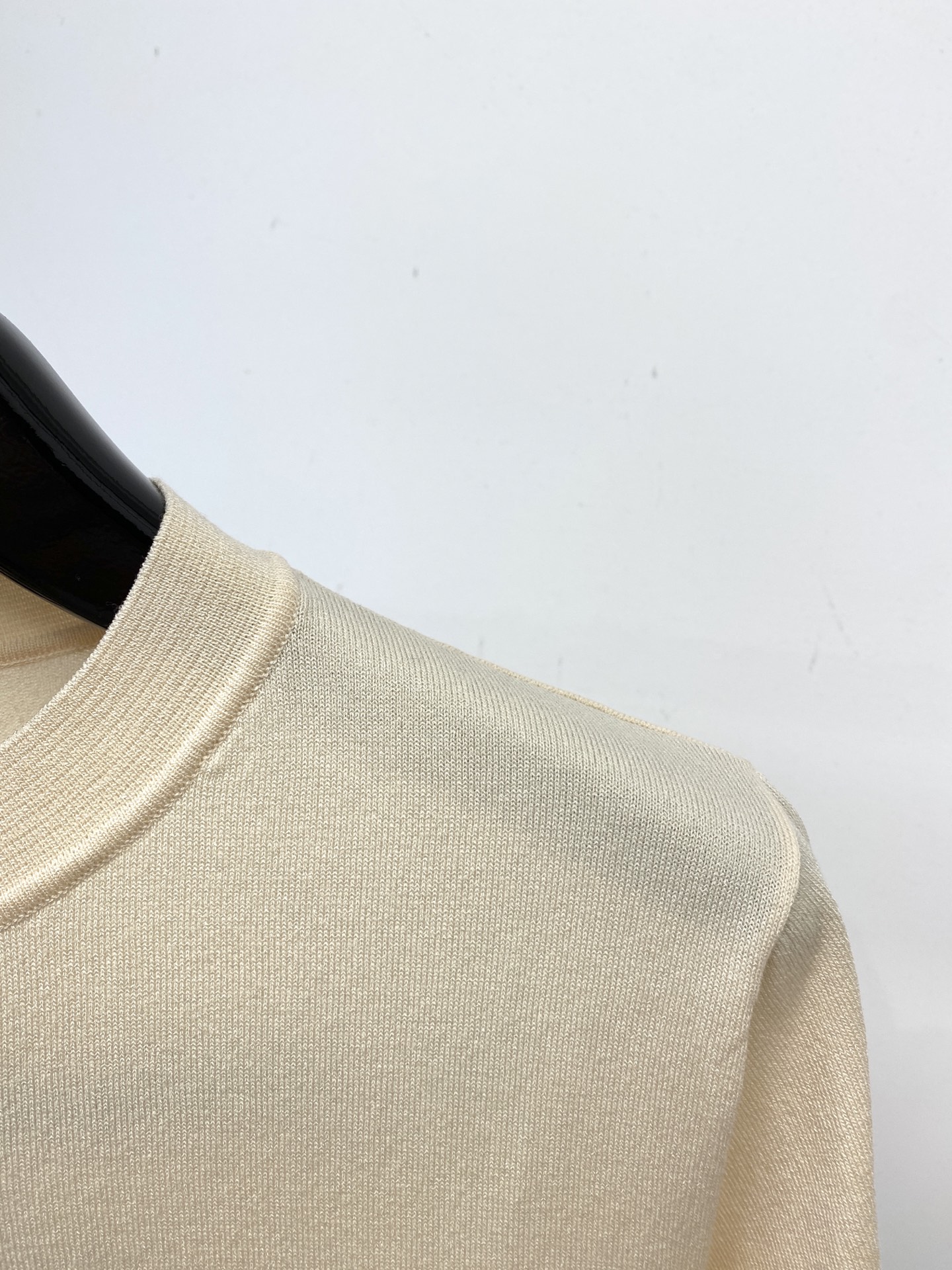 POLO、2025最新款针织短袖T恤，帅气时尚，胸前精致刺绣图案logo，简约百搭款。面料棉 不仅挺括，