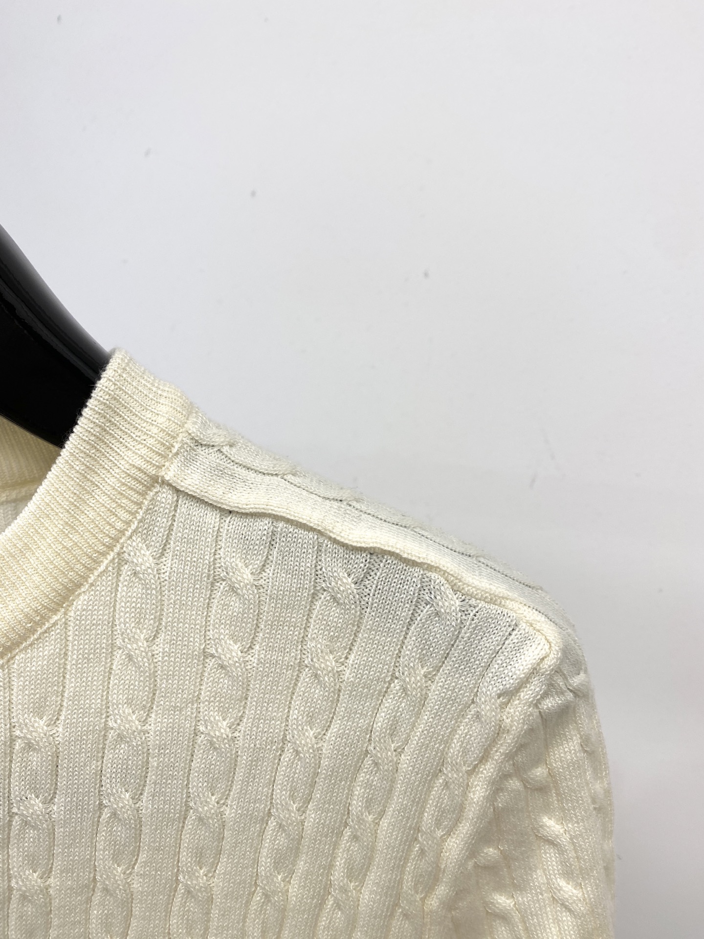 POLO、2025最新款针织短袖T恤，帅气时尚，胸前精致刺绣图案logo，简约百搭款。面料棉 不仅挺括，