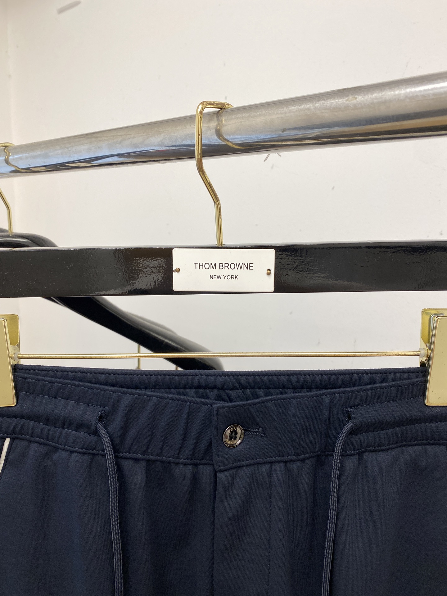 ￼普拉达、2025爆款休闲裤 高弹显瘦必爆简约百搭爆款，做工精细，每一针都看得到用心，超多明星网红最爱 