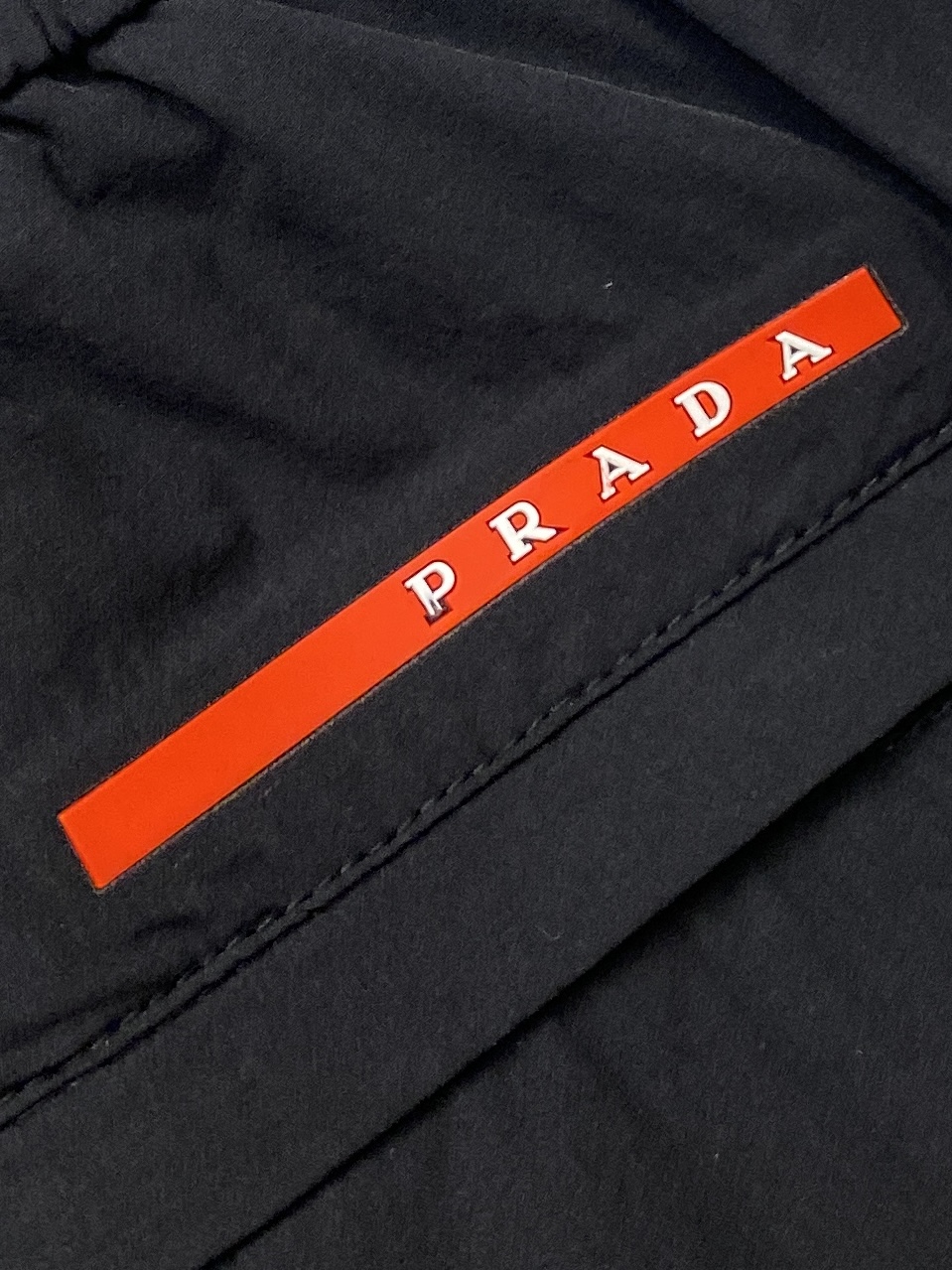 普拉达、2025爆款休闲裤 高弹显瘦必爆简约百搭爆款，做工精细，每一针都看得到用心，超多明星网红最爱 拉