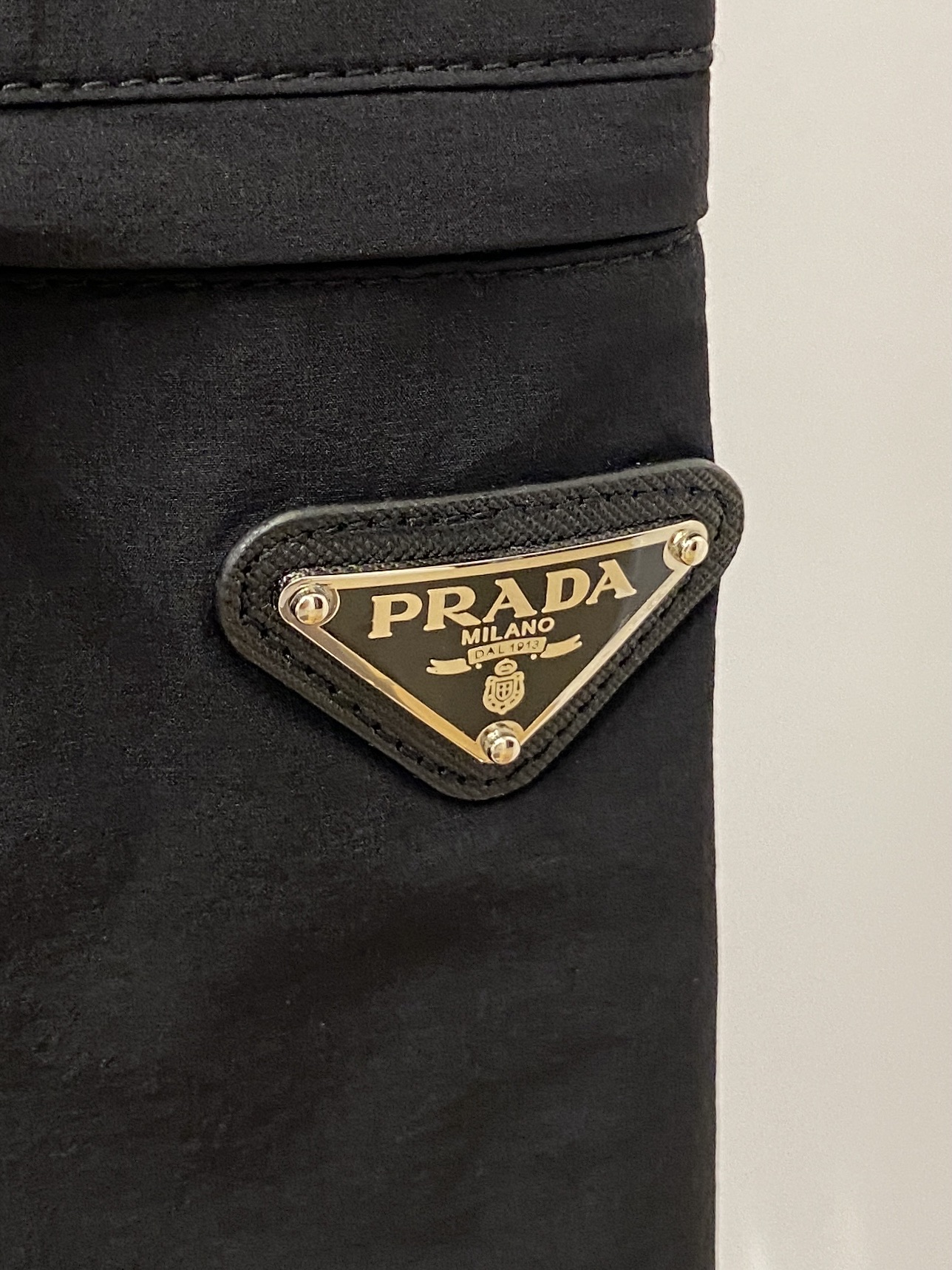 普拉达、2025爆款休闲裤 高弹显瘦必爆简约百搭爆款，做工精细，每一针都看得到用心，超多明星网红最爱 拉