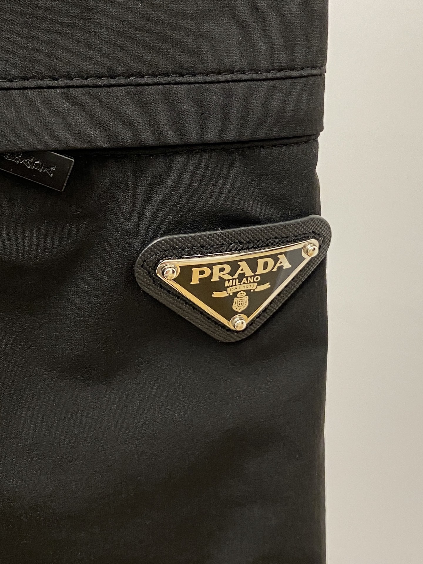 普拉达、2025爆款休闲裤 高弹显瘦必爆简约百搭爆款，做工精细，每一针都看得到用心，超多明星网红最爱 拉