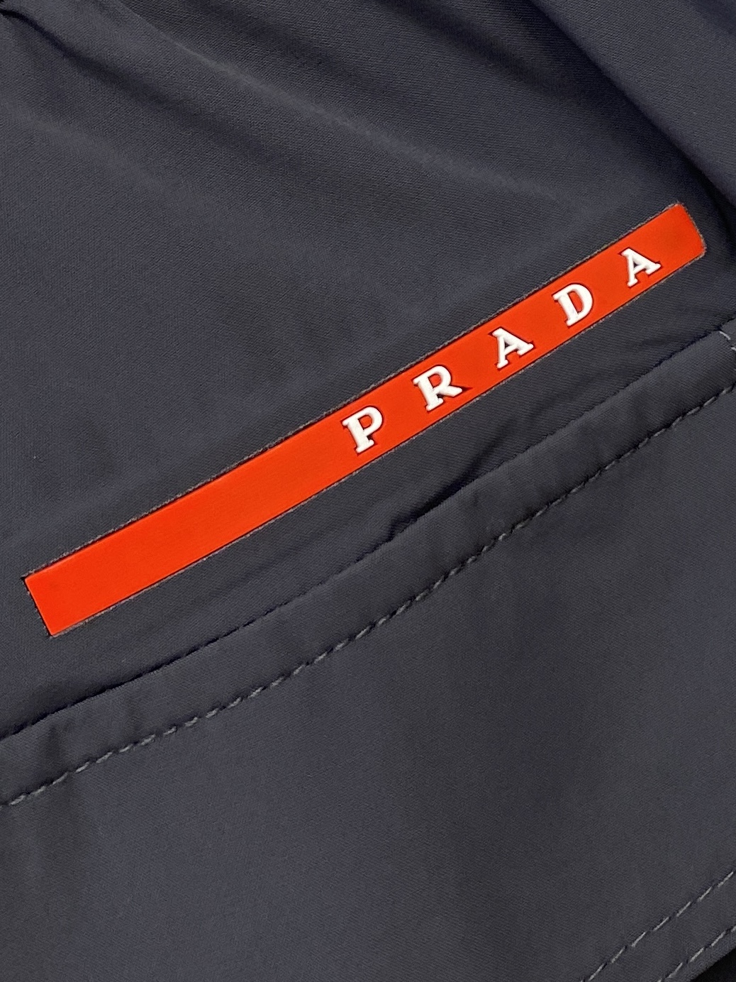 普拉达、2025爆款休闲裤 高弹显瘦必爆简约百搭爆款，做工精细，每一针都看得到用心，超多明星网红最爱 拉