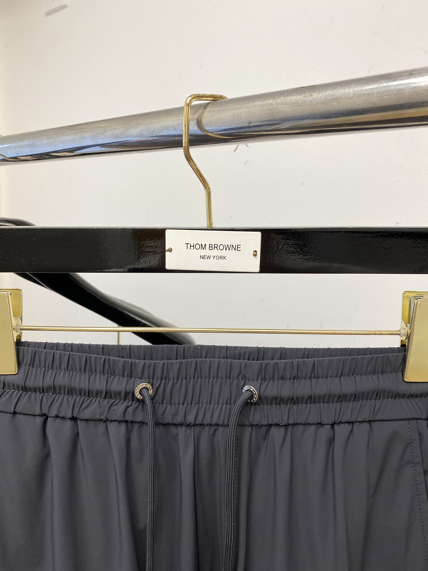 普拉达、2025爆款休闲裤 高弹显瘦必爆简约百搭爆款，做工精细，每一针都看得到用心，超多明星网红最爱 拉