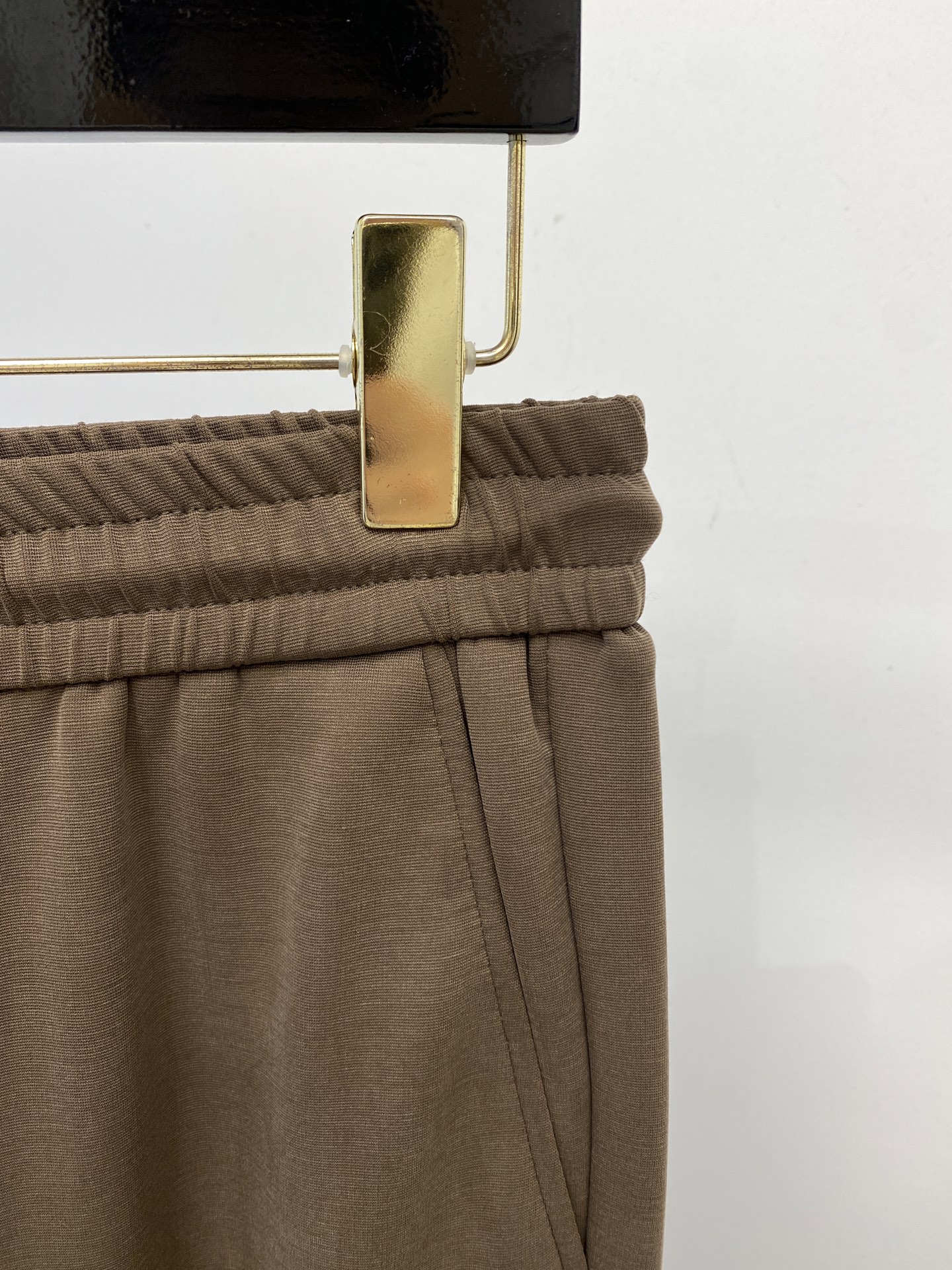 罗意威、2025爆款休闲裤 高弹显瘦必爆简约百搭爆款，做工精细，每一针都看得到用心，超多明星网红最爱 拉