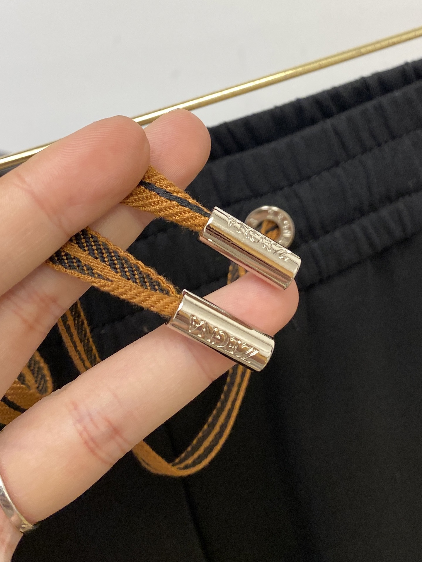 杰尼亚、2025爆款休闲裤 高弹显瘦必爆简约百搭爆款，做工精细，每一针都看得到用心，超多明星网红最爱 拉