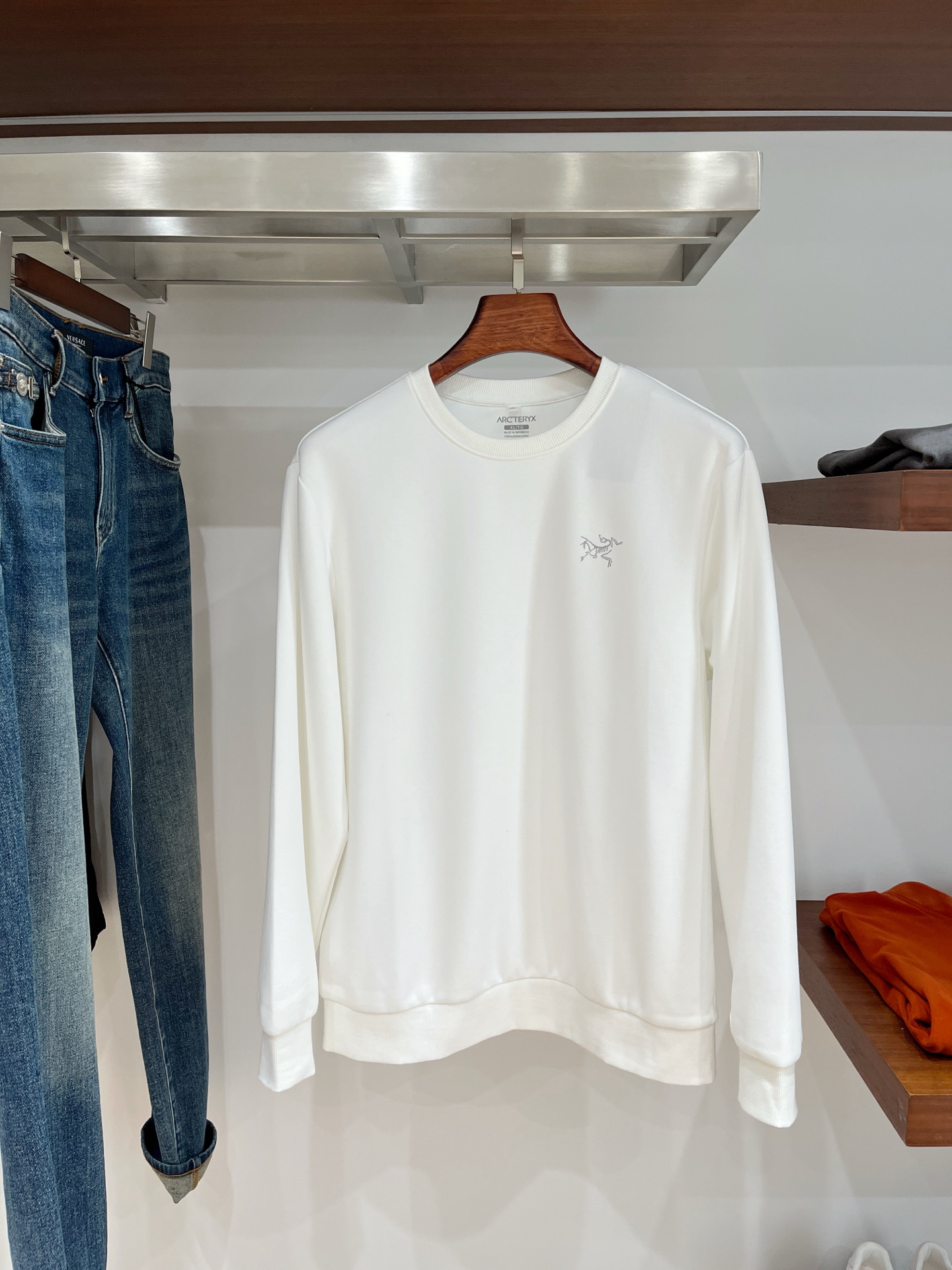 NO:538532,Archaeoptera bird, 2025 new sweatshirt, handsome and fashionable, simple and versatile. Top printed pattern logo on the chest, fabric cotton is not only crisp, maintaining the trendy silhouette, and comfortable to wear, and the yarn is more delicate, the number M-3XL, arc'teryx, hoodie, sweatshirts, alexander wang19860909始祖鸟、2025新品卫衣,帅气时尚,简约百搭款.胸前顶级印花图案logo,面料棉 不仅挺括,保持潮流的廓形,又穿着舒适,纱织更细腻,码数M-3XL,arc'teryx,hoodie,sweatshirts,alexander wang,Men's clothing