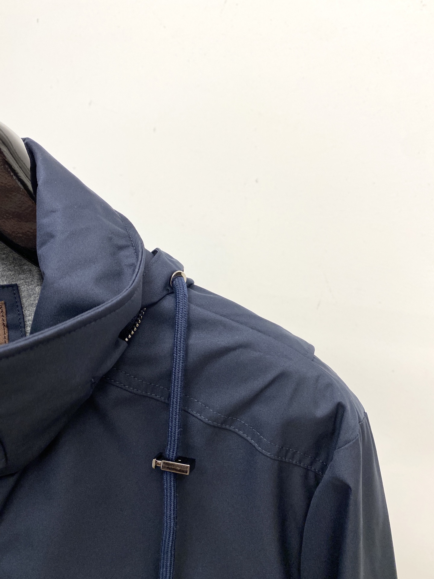 lP🆕、2025新品夹克外套，时尚帅气，简约百搭款，原版五金辅料logo，定制原版面料，不仅挺括，保持潮