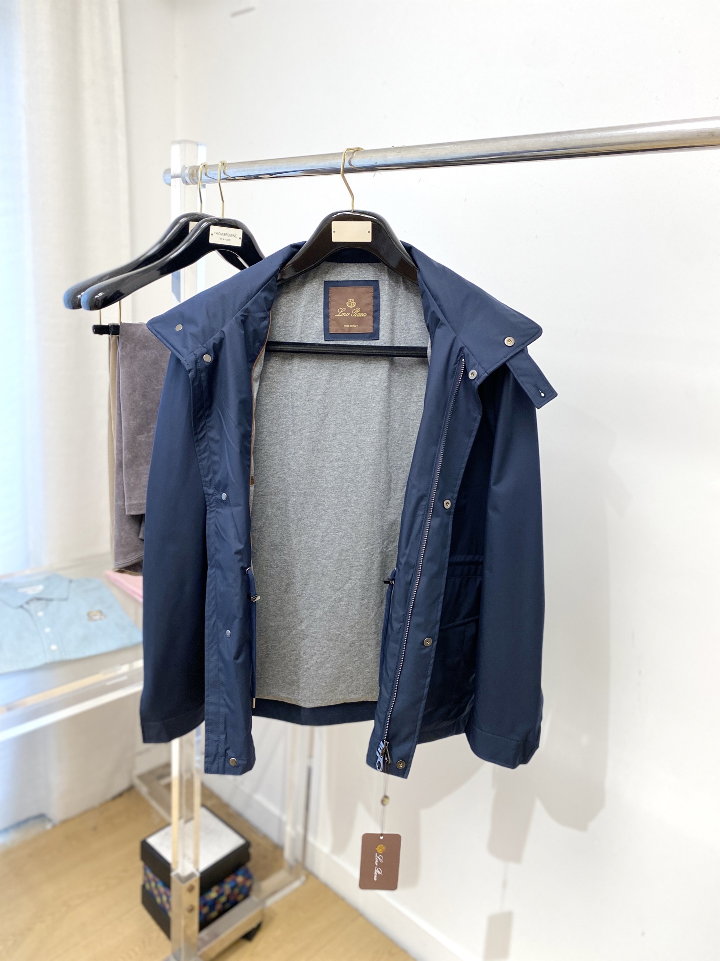 lP🆕、2025新品夹克外套，时尚帅气，简约百搭款，原版五金辅料logo，定制原版面料，不仅挺括，保持潮