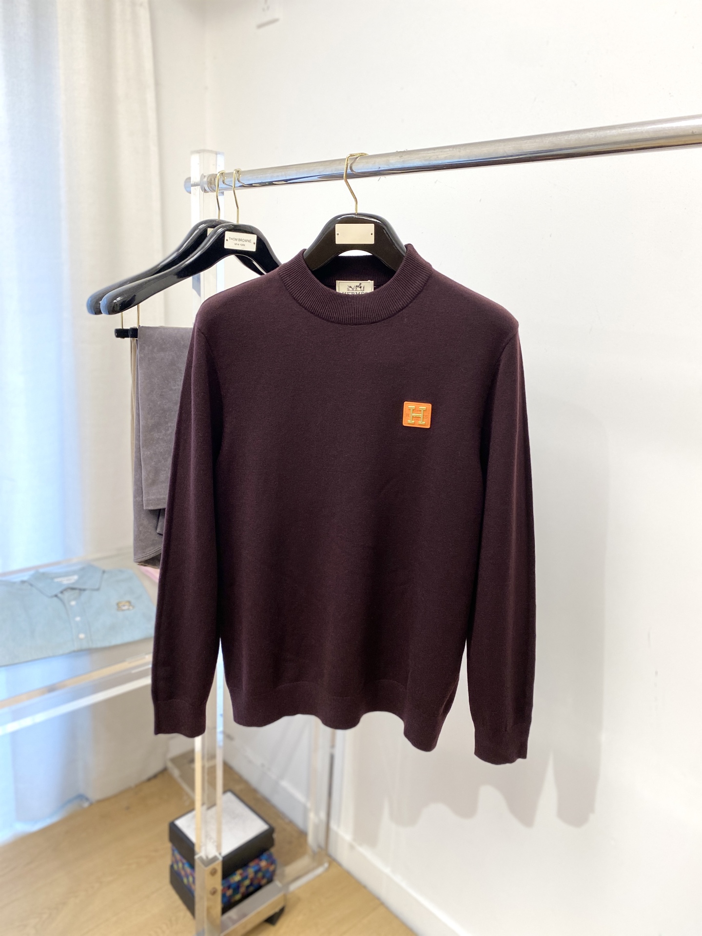 爱马仕、2025新品羊毛衣 具有手感细腻柔软，可直接与肌肤接触，让暖心的纱线变化出细腻的质感，顶级工艺极