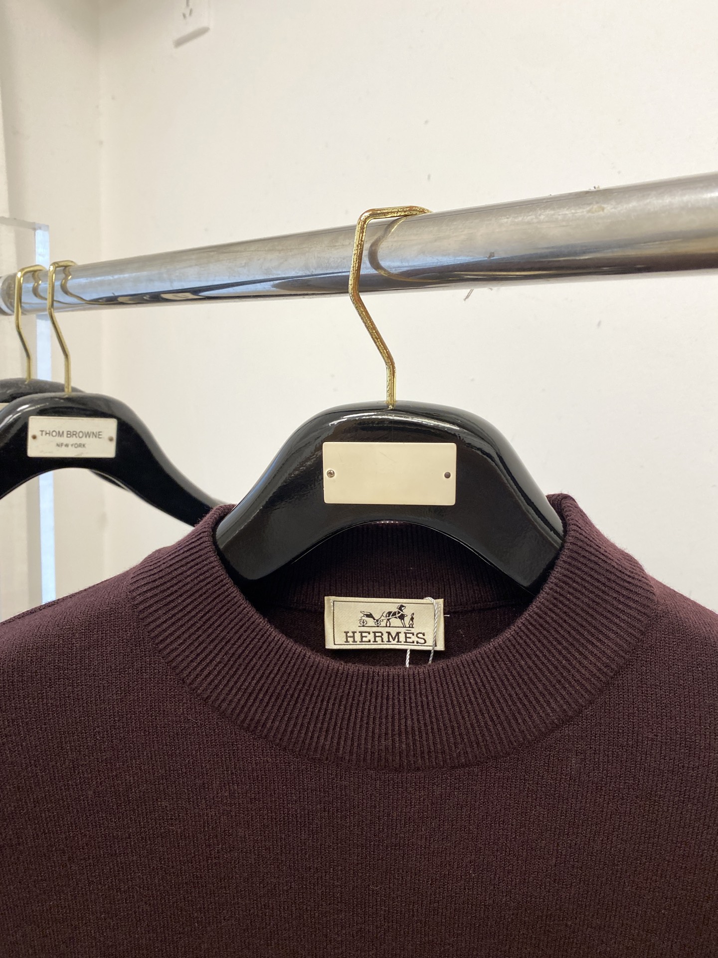 爱马仕、2025新品羊毛衣 具有手感细腻柔软，可直接与肌肤接触，让暖心的纱线变化出细腻的质感，顶级工艺极