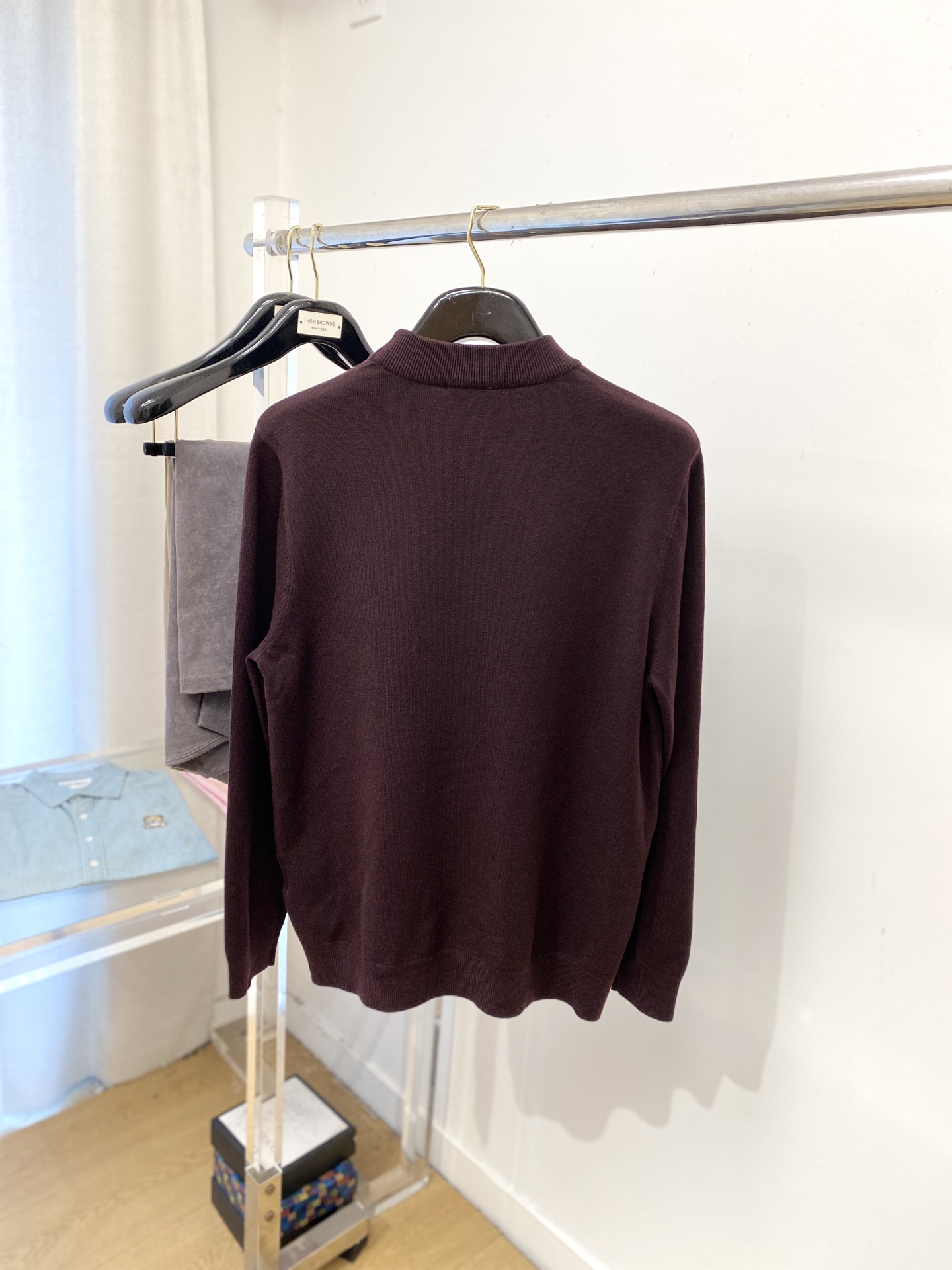 爱马仕、2025新品羊毛衣 具有手感细腻柔软，可直接与肌肤接触，让暖心的纱线变化出细腻的质感，顶级工艺极