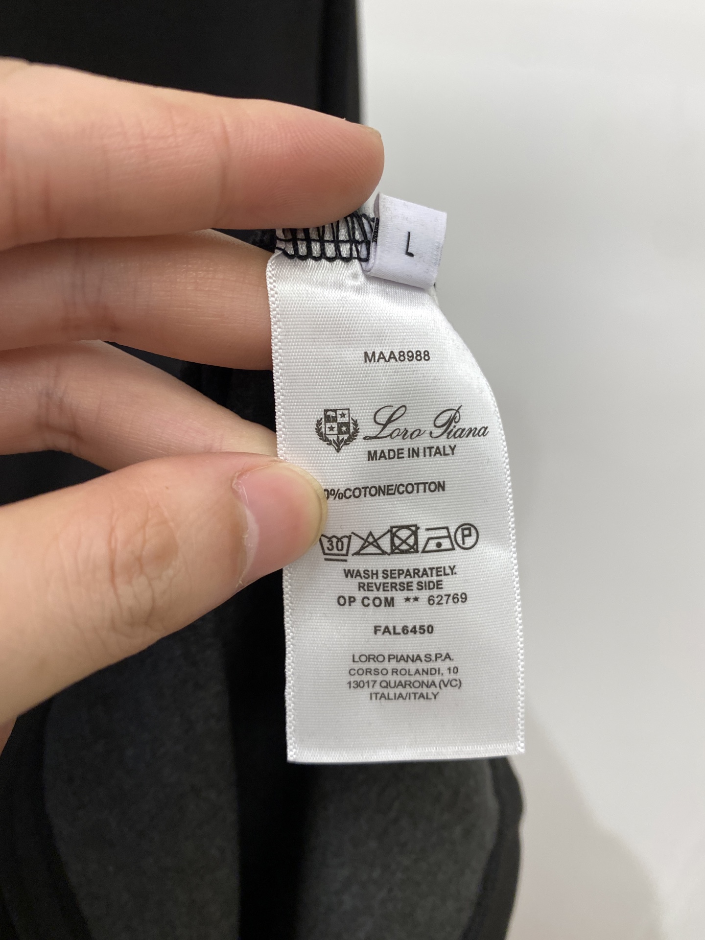 lP🆕、2025新品长袖，帅气时尚，胸前精致刺绣图案logo，简约百搭款。面料棉 不仅挺括，保持潮流的廓