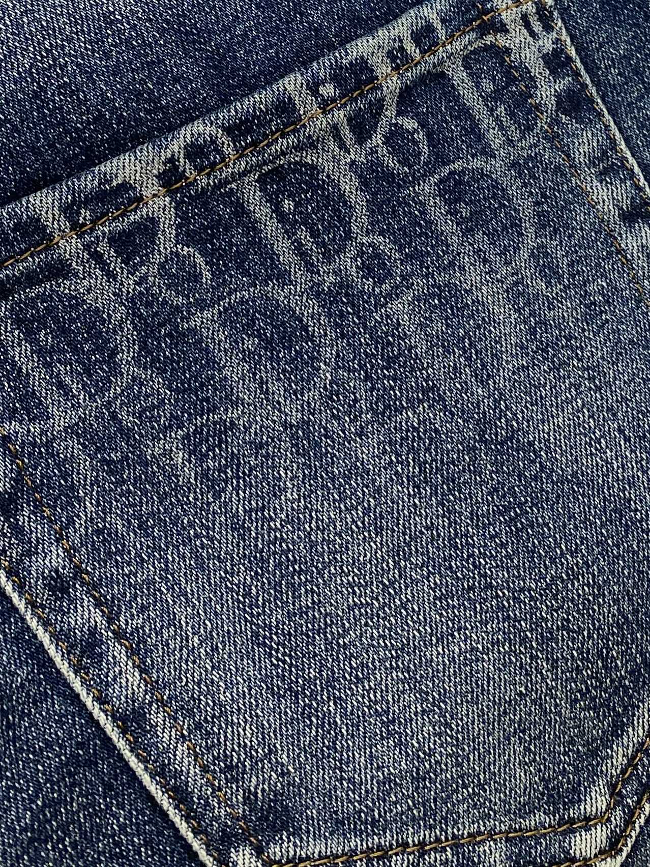 迪奥、 2025最新品，专柜同步有售，原单狠货，水洗休闲牛仔裤，进口原版水洗弹力面料，舒适有弹性，原版五