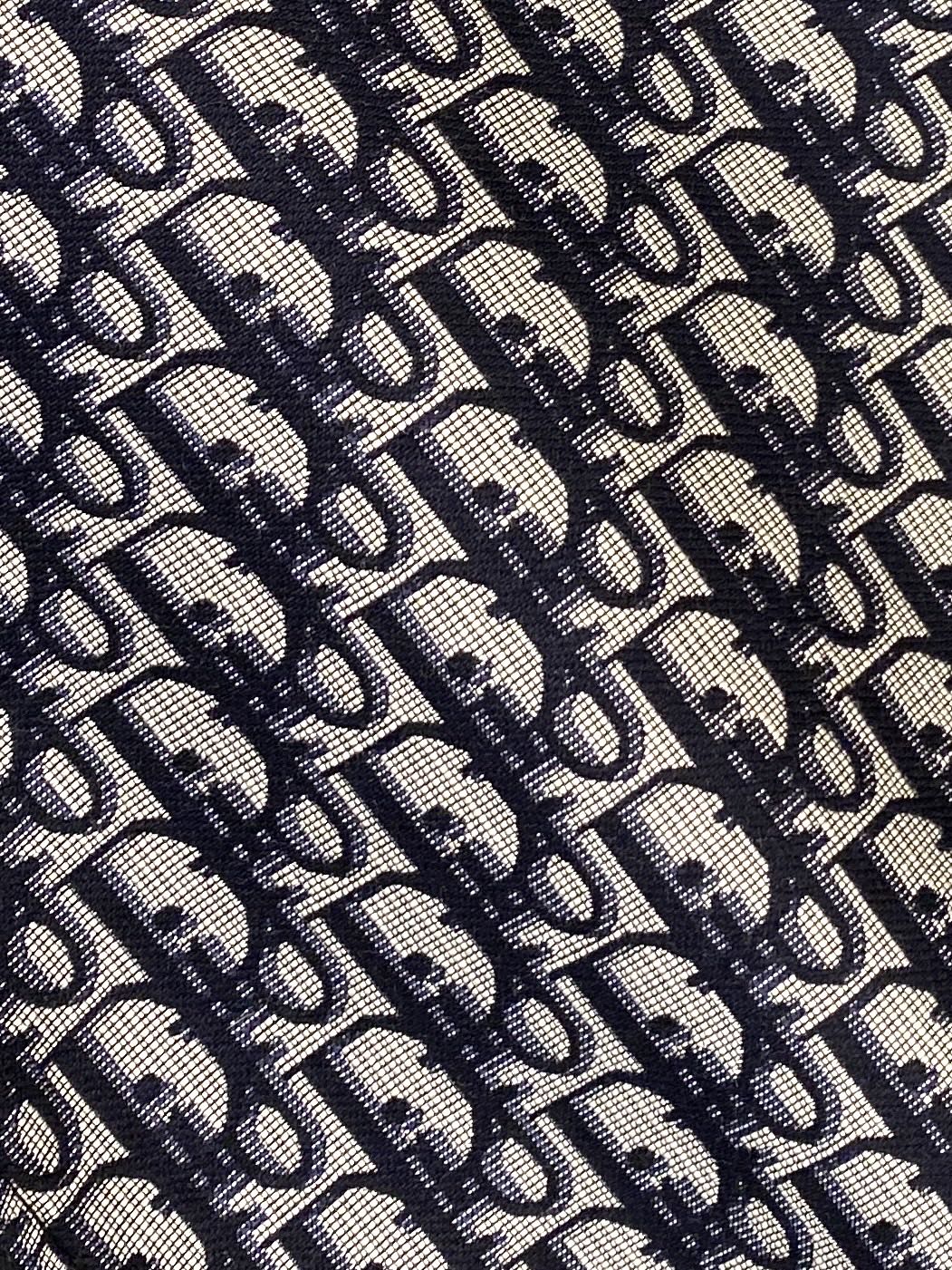 迪奥、2025新品夹克外套，时尚帅气，简约百搭款，袖口刺绣装饰字母logo，定制原版面料，不仅挺括，保持