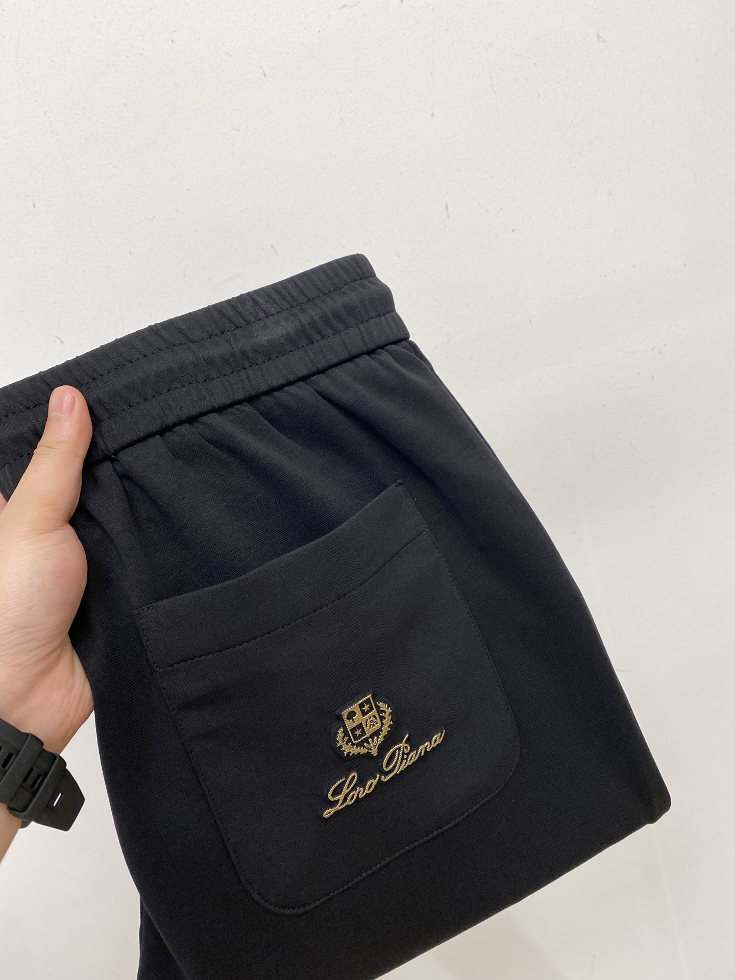 NO:548264,LP, 2025 hot casual pants, high elasticity and slimming, simple and versatile, with fine workmanship, every needle can be seen attentively. Many celebrities and internet celebrities love the most, lengthen their body proportions!  Micro-spin ^_^Comfortable fabric Details M-3XL, loro piana, alexander wang19860909LP、2025爆款休闲裤 高弹显瘦必爆简约百搭爆款,做工精细,每一针都看得到用心,超多明星网红最爱 拉长身材比例哦！微弹 ^_^舒适面料 细节体码数M-3XL,,loro piana,alexander wang,Men's clothing