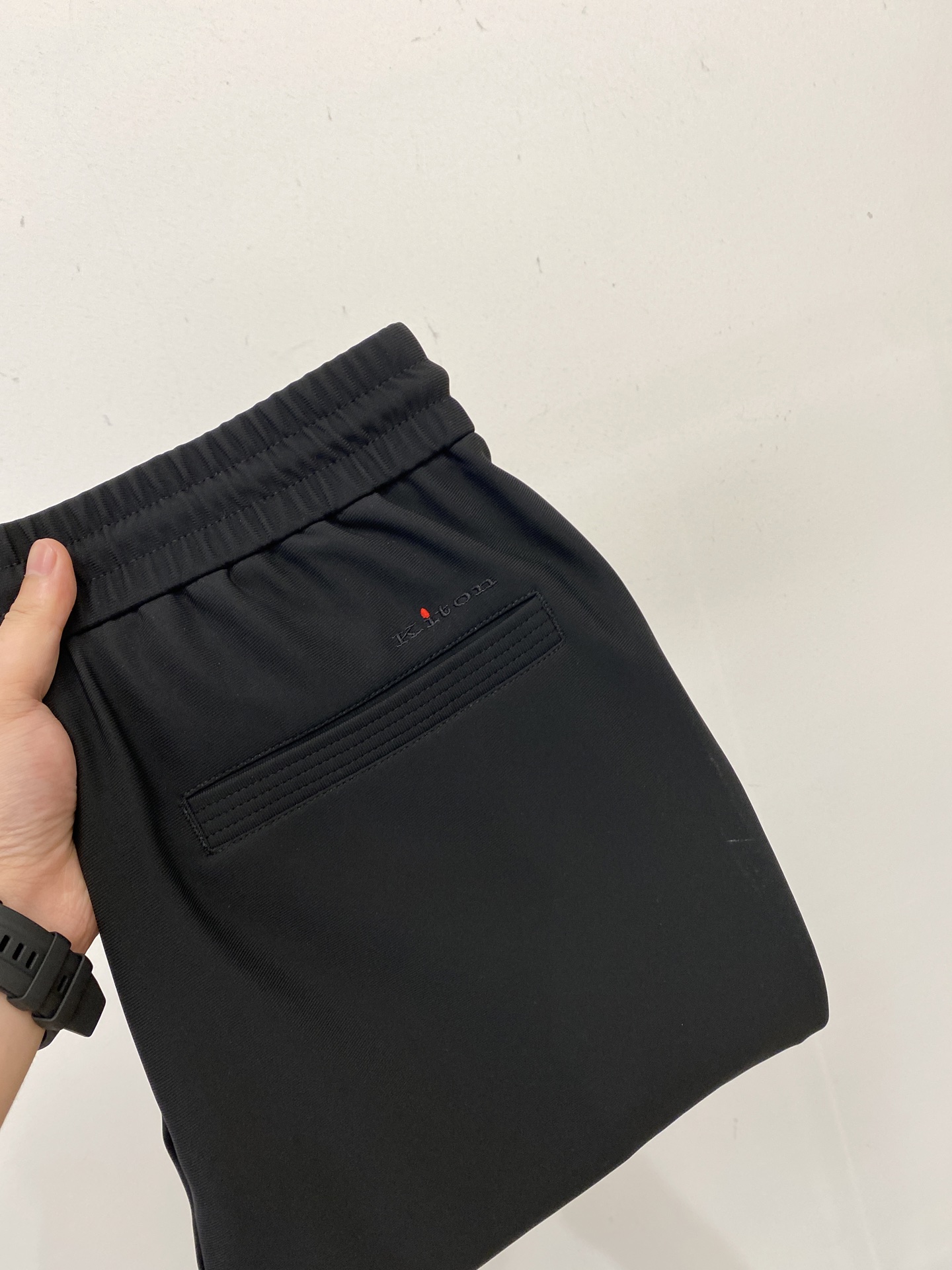 NO:564731,Kiton, 2025 hot style casual pants, high elasticity, slimming, simple and versatile, hot style, fine workmanship, every stitch can be seen attentiveness, favorite of many celebrities and Internet celebrities, elongating body proportions!  Slightly elastic ^_^Comfortable fabric Details Body size M-3XL,,alexander wang19860909Kiton、2025爆款休闲裤 高弹显瘦必爆简约百搭爆款,做工精细,每一针都看得到用心,超多明星网红最爱 拉长身材比例哦！微弹 ^_^舒适面料 细节体码数M-3XL,,alexander wang,Men's clothing