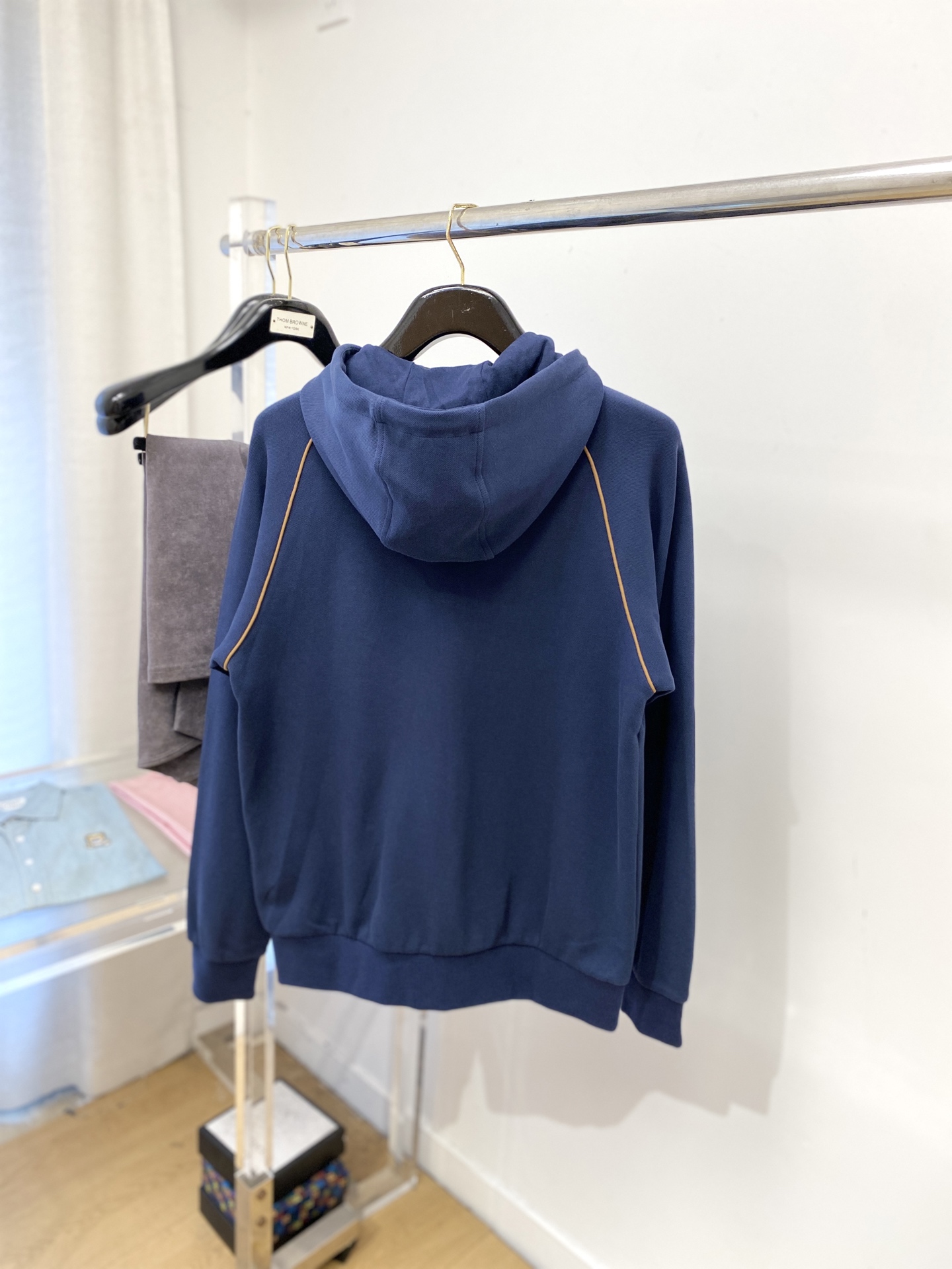 Brunello Cucinelli、2025新品卫衣外套，时尚帅气，胸前精致刺绣图案logo，简约百搭