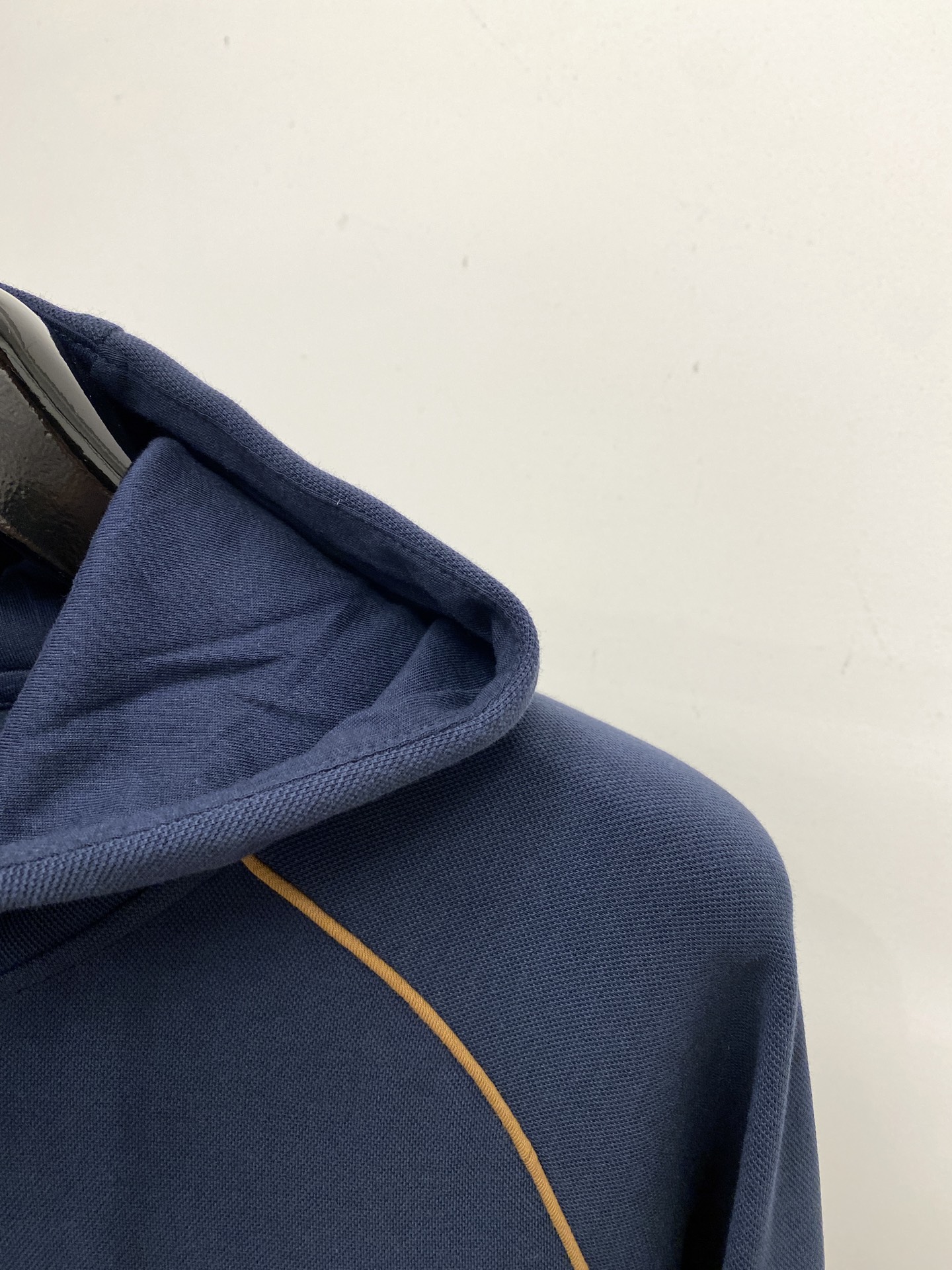 Brunello Cucinelli、2025新品卫衣外套，时尚帅气，胸前精致刺绣图案logo，简约百搭