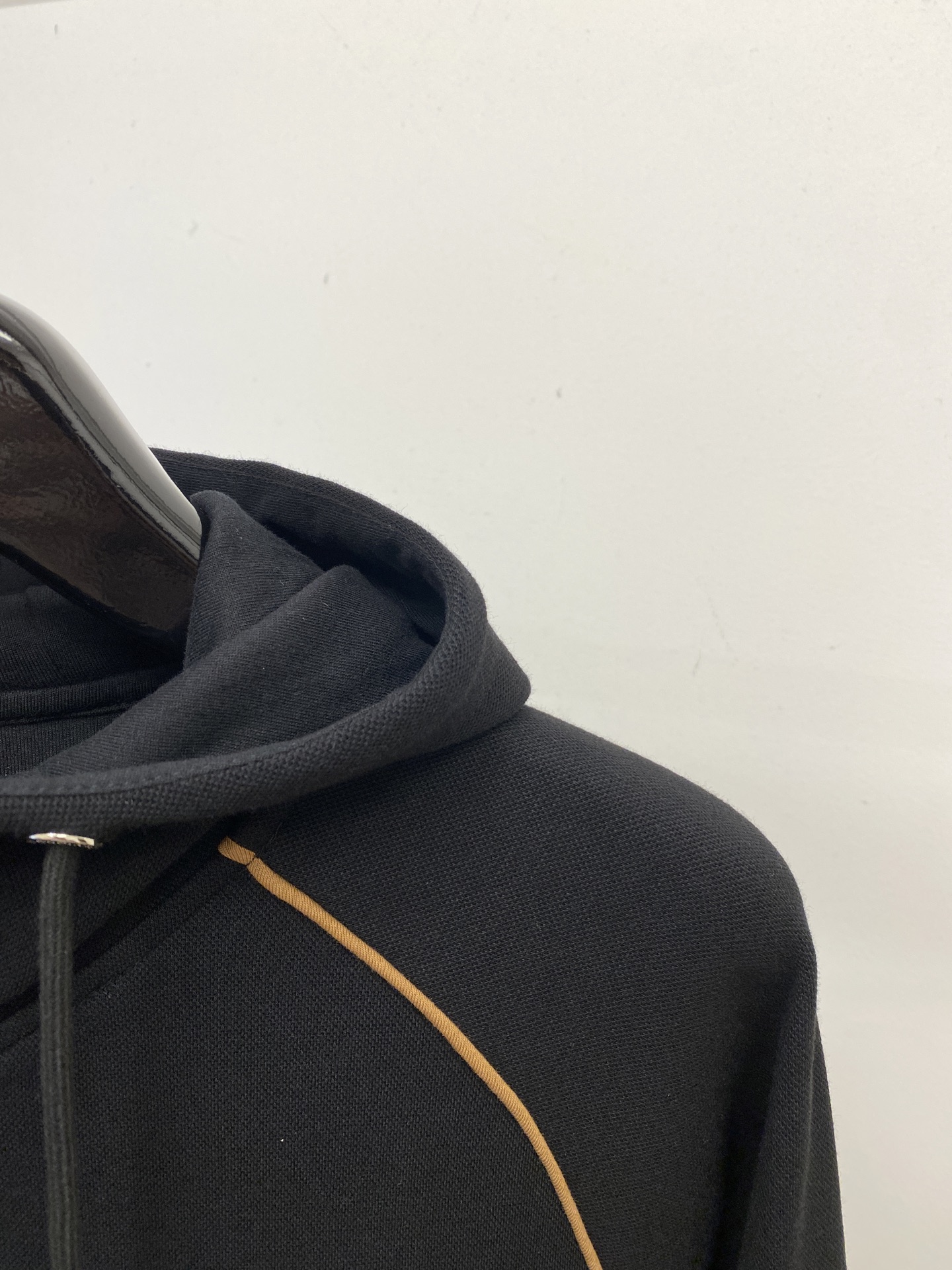 Brunello Cucinelli、2025新品卫衣外套，时尚帅气，胸前精致刺绣图案logo，简约百搭