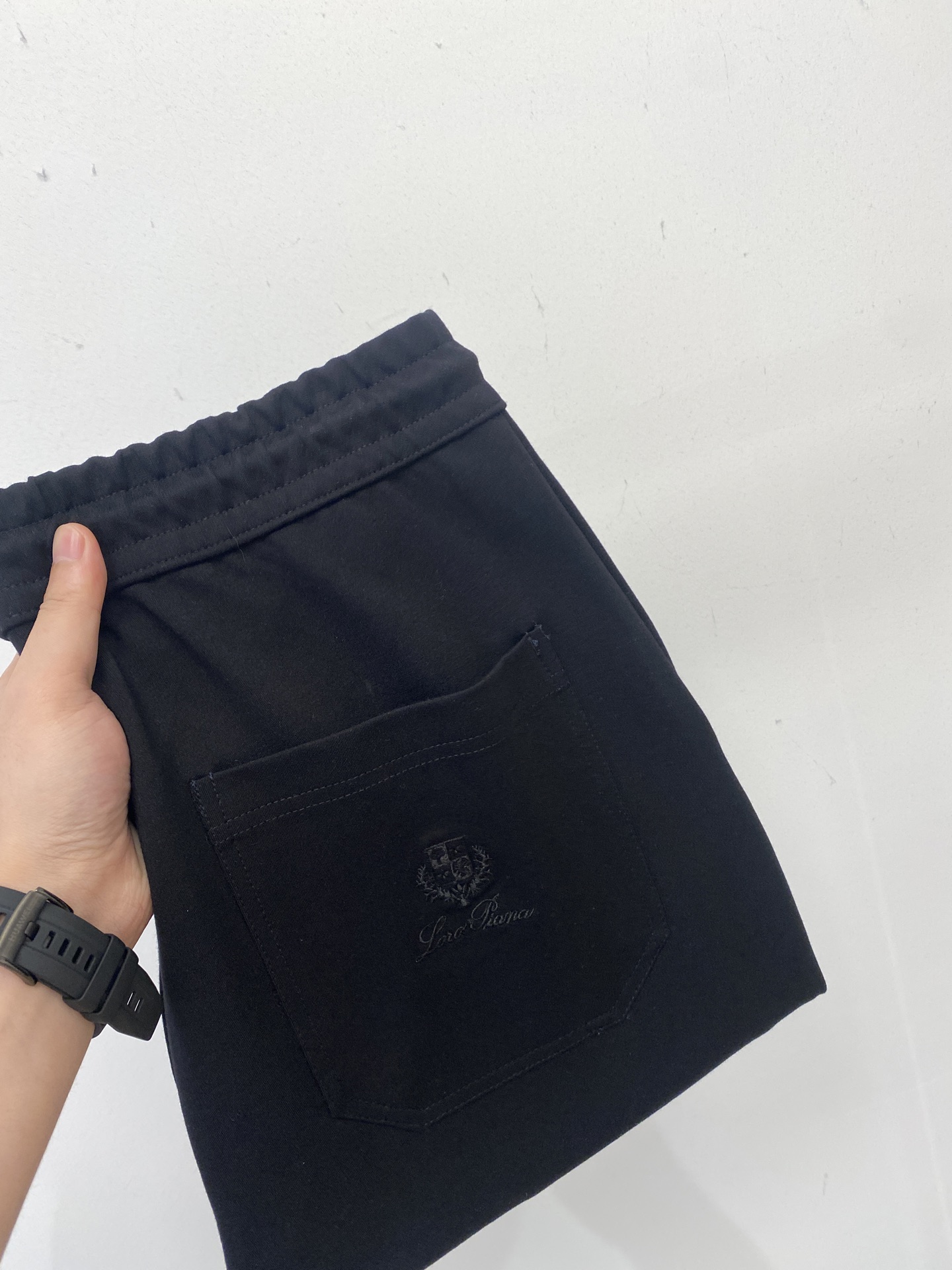 NO:567635,LP, 2025 popular casual pants, high elasticity, slimming, simple and versatile, popular style, fine workmanship, every stitch can be seen attentive, favorite of many celebrities and Internet celebrities, elongating body proportions!  Slightly elastic ^_^Comfortable fabric Details Body size M-3XL,,loro piana,alexander wang19860909LP、2025爆款休闲裤 高弹显瘦必爆简约百搭爆款,做工精细,每一针都看得到用心,超多明星网红最爱 拉长身材比例哦！微弹 ^_^舒适面料 细节体码数M-3XL,,loro piana,alexander wang,Men's clothing