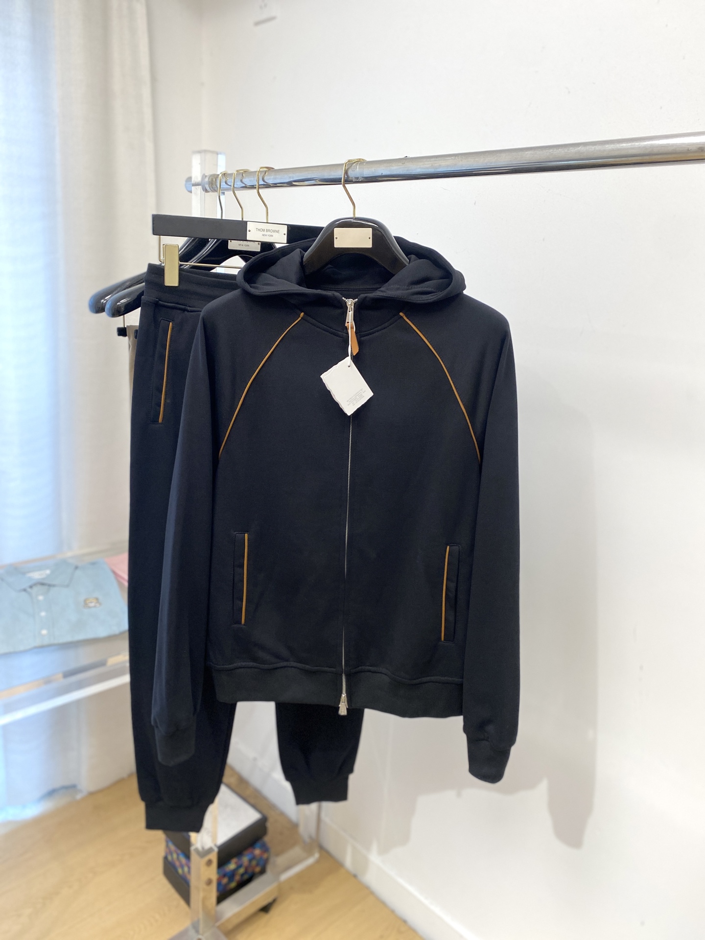 NO:567655,Brunello Cucinelli, 2025 latest product, fashionable casual suit, made of top-quality original fabrics, comfortable to wear, very good hygroscopicity and breathability, and super high color fastness!  It is very good whether worn inside or outside. Size M-3XL, brunello cucinelli, alexander wang19860909Brunello Cucinelli、2025最新品,时尚休闲套装,顶级原版面料打造,穿着舒适,吸湿性透气性都非常良好,色牢度超高！无论内搭还是外穿都非常出彩码数M-3XL,,brunello cucinelli,alexander wang,Men's clothing