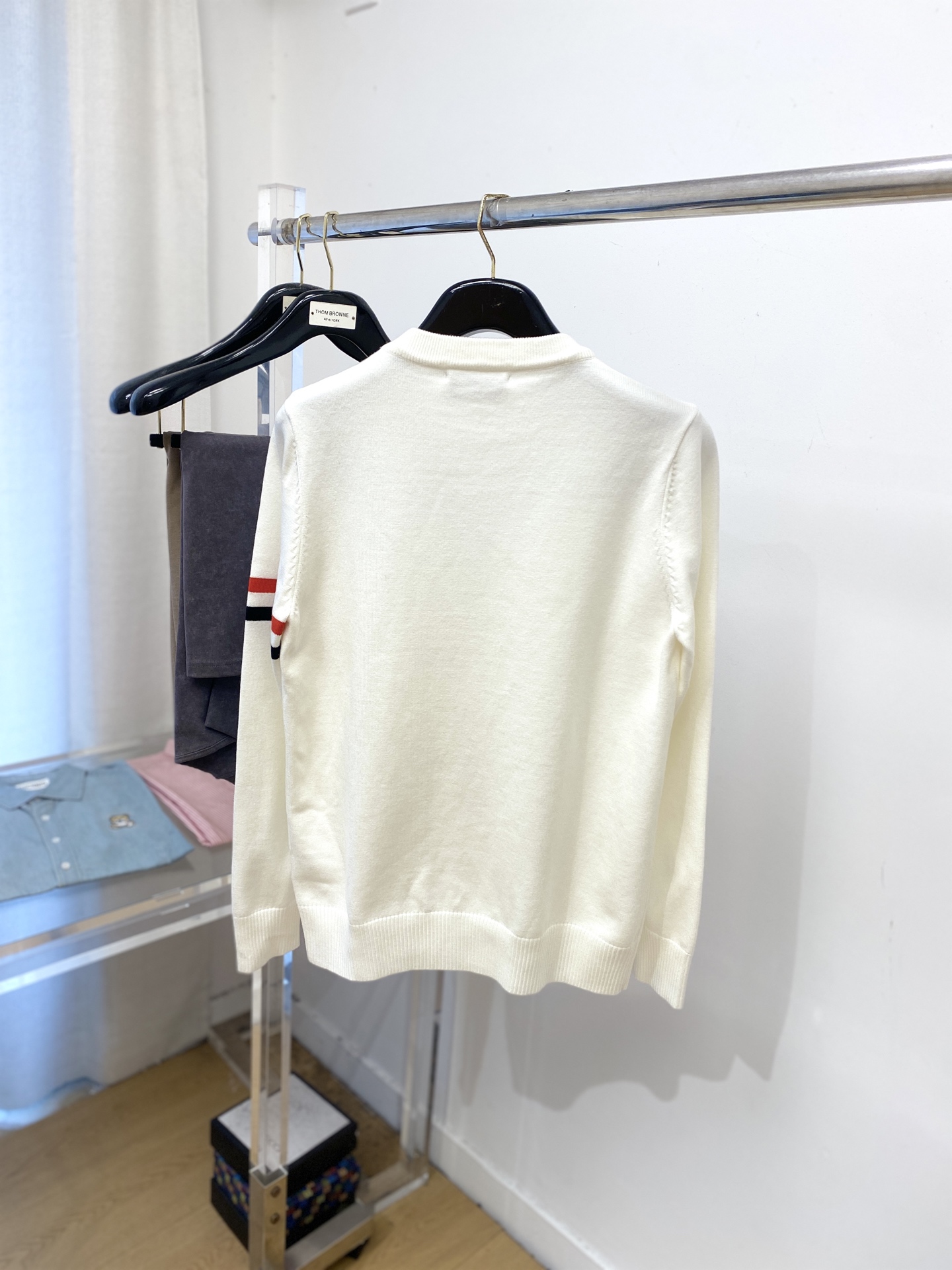 TB、2025新品羊毛衣 具有手感细腻柔软，可直接与肌肤接触，让暖心的纱线变化出细腻的质感，顶级工艺极具