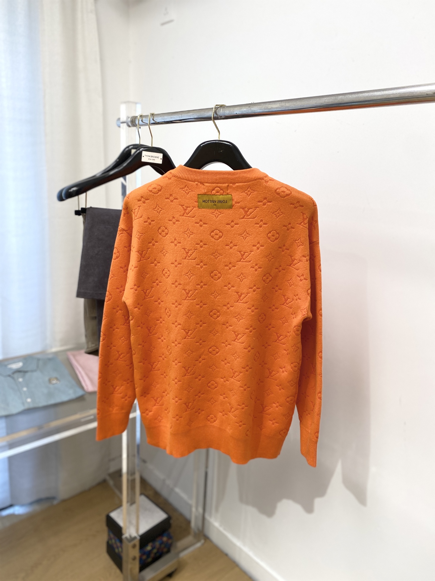 路易威登、2025新品羊毛衣 具有手感细腻柔软，可直接与肌肤接触，让暖心的纱线变化出细腻的质感，顶级工艺