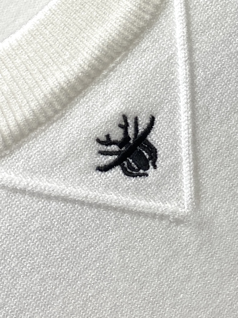 迪奥、2025新品羊毛衣 具有手感细腻柔软，可直接与肌肤接触，让暖心的纱线变化出细腻的质感，顶级工艺极具