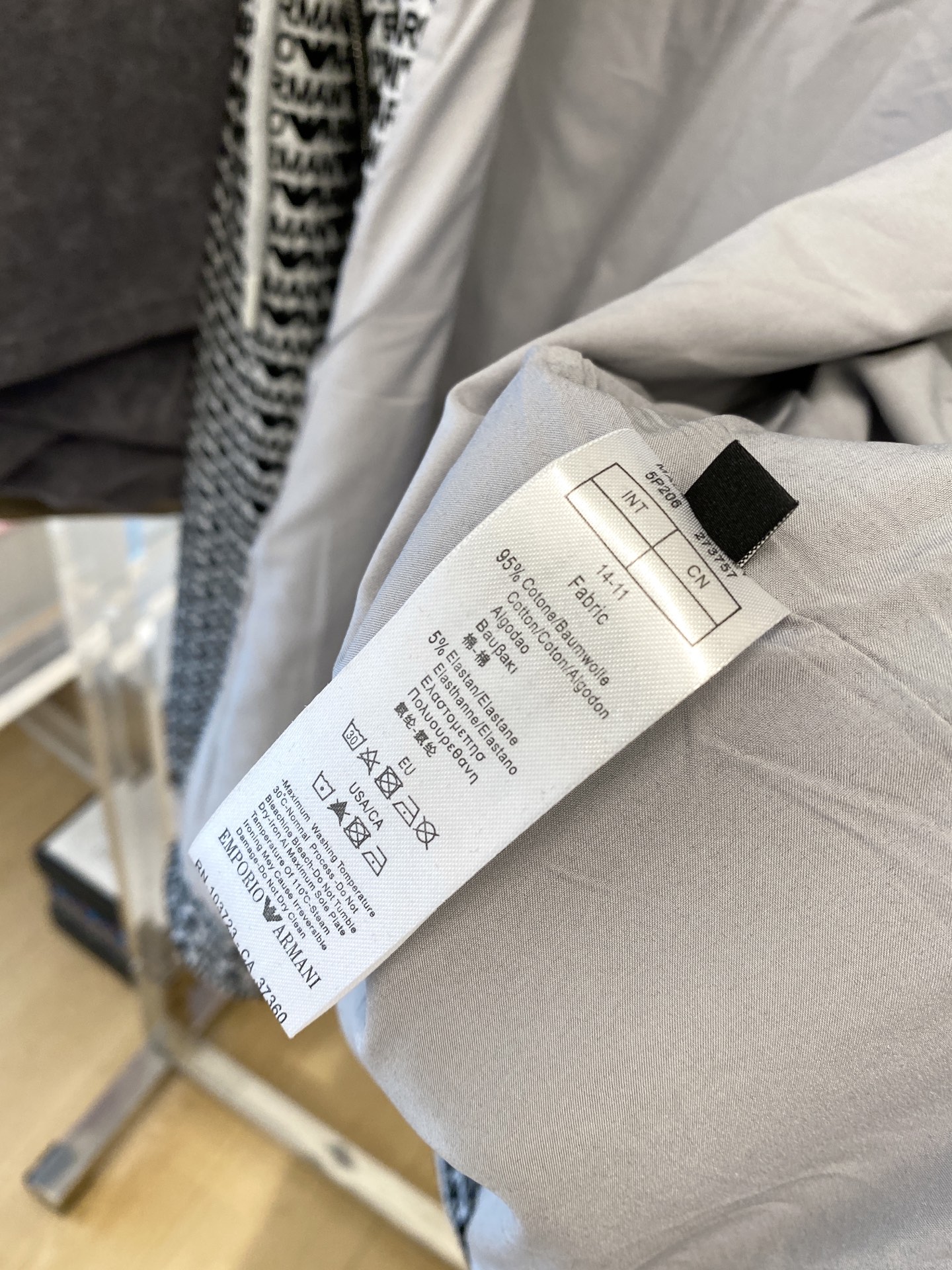 阿玛尼、2025新品夹克外套，时尚帅气，简约百搭款，顶级数码定位印花图案字母logo，定制原版面料，不仅