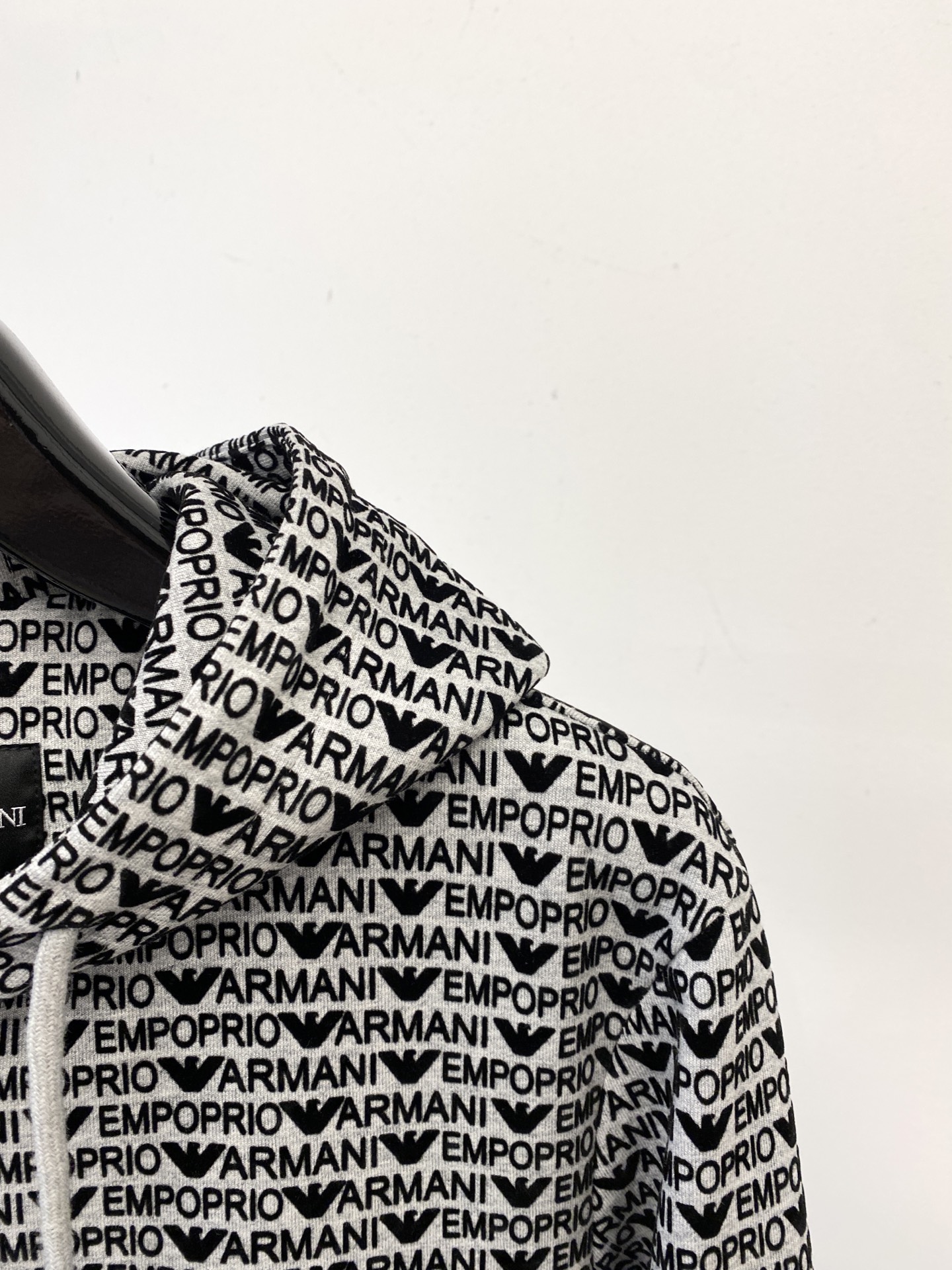 阿玛尼、2025新品夹克外套，时尚帅气，简约百搭款，顶级数码定位印花图案字母logo，定制原版面料，不仅