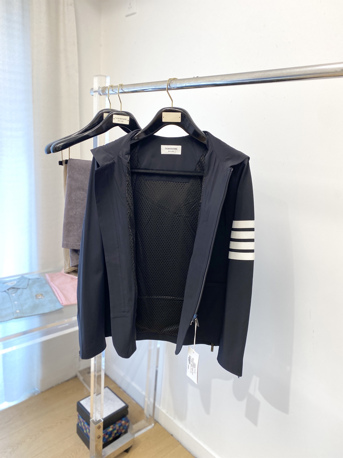 TB、2025新品夹克外套，时尚帅气，简约百搭款，袖口经典TB四道杠logo，定制原版面料，不仅挺括，保