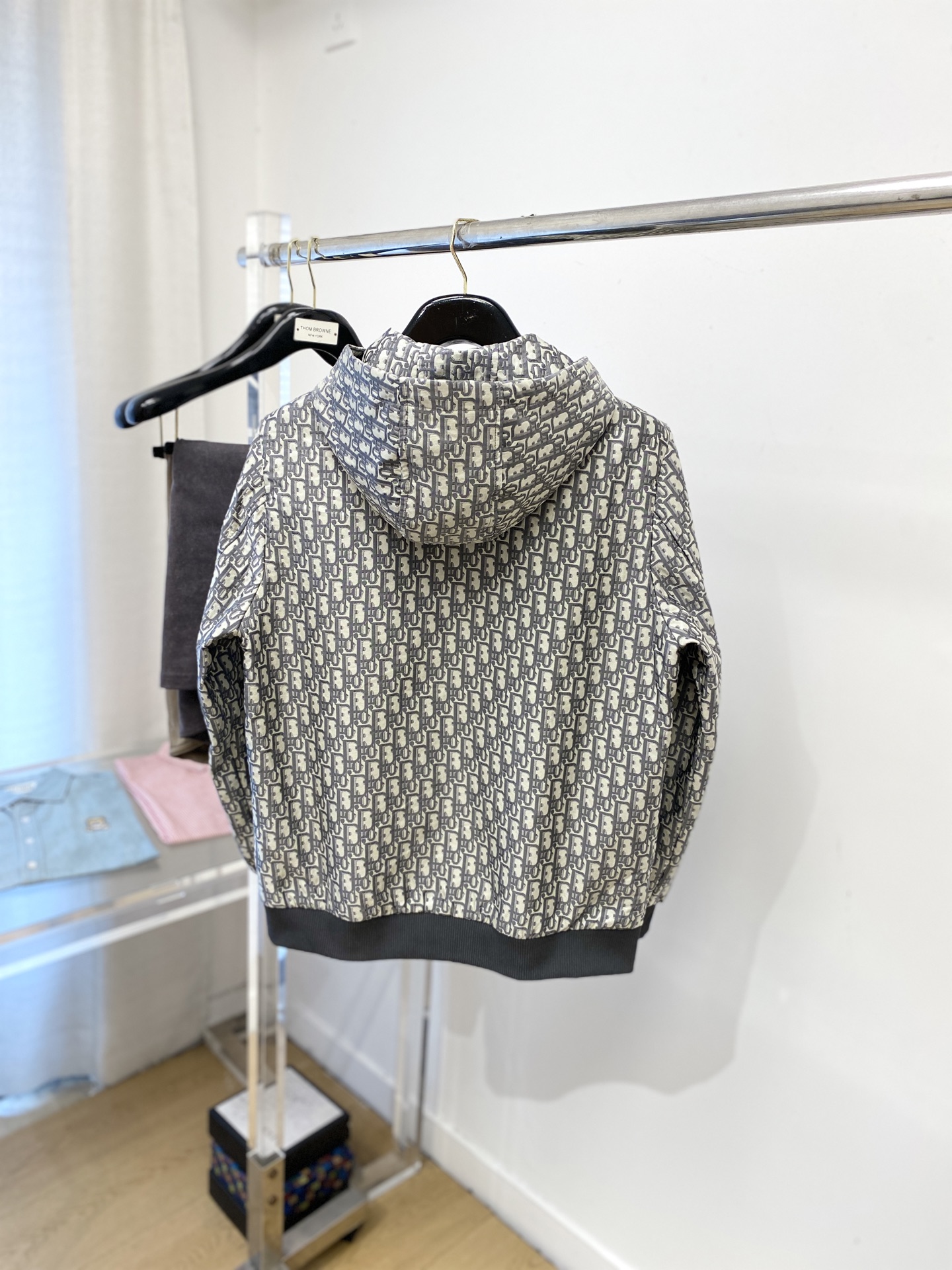 ￼ 迪奥、2025新品夹克外套，时尚帅气，简约百搭款，顶级数码定位定织字母logo，定制原版面料，不仅挺