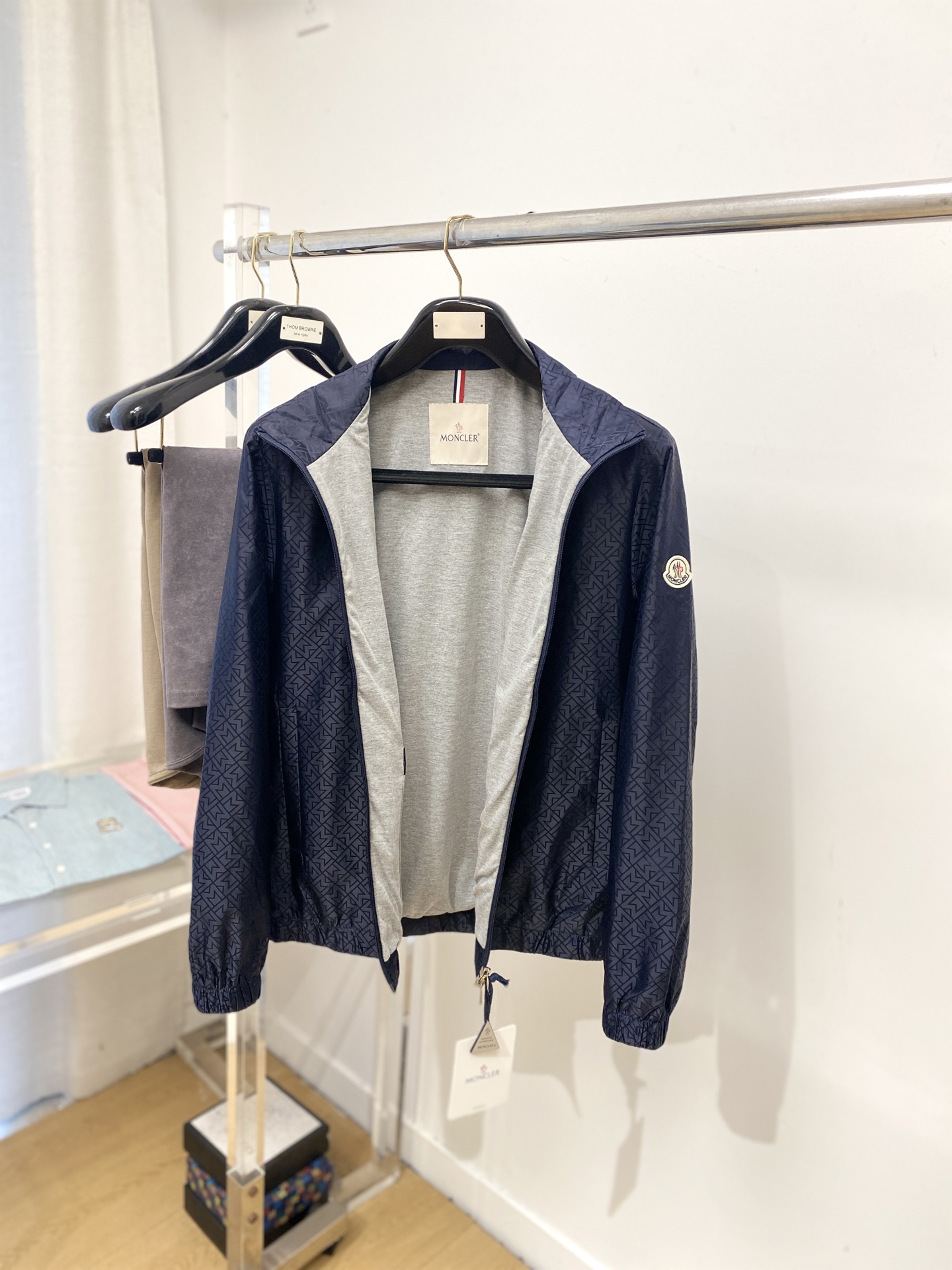 支持年后退换！ 蒙口、2025新品夹克外套，时尚帅气，简约百搭款，袖口刺绣装饰图案logo，定制原版面料