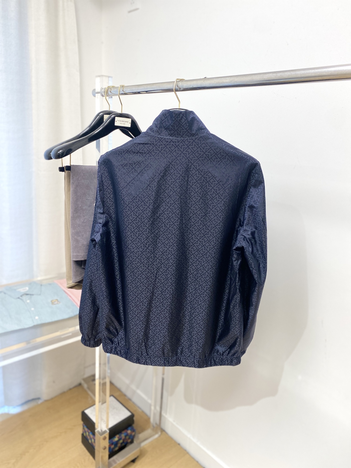 支持年后退换！ 蒙口、2025新品夹克外套，时尚帅气，简约百搭款，袖口刺绣装饰图案logo，定制原版面料