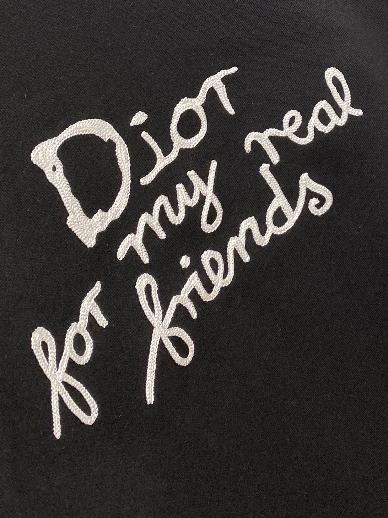 迪奥、2025新品卫衣，帅气时尚，简约百搭款。胸前精致刺绣字母logo，面料棉 不仅挺括，保持潮流的廓形