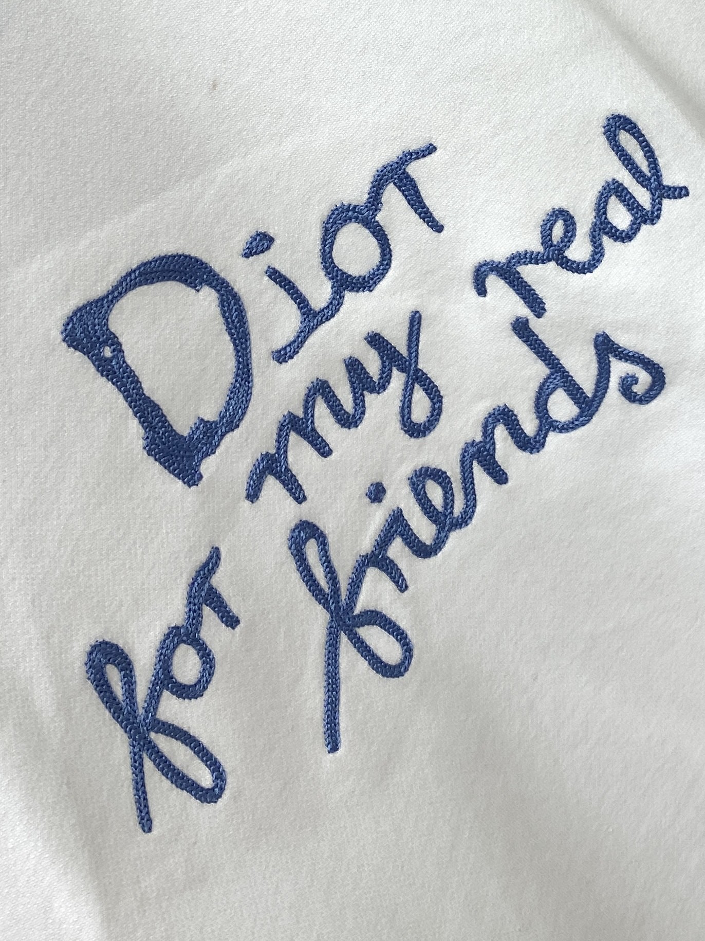 迪奥、2025新品卫衣，帅气时尚，简约百搭款。胸前精致刺绣字母logo，面料棉 不仅挺括，保持潮流的廓形