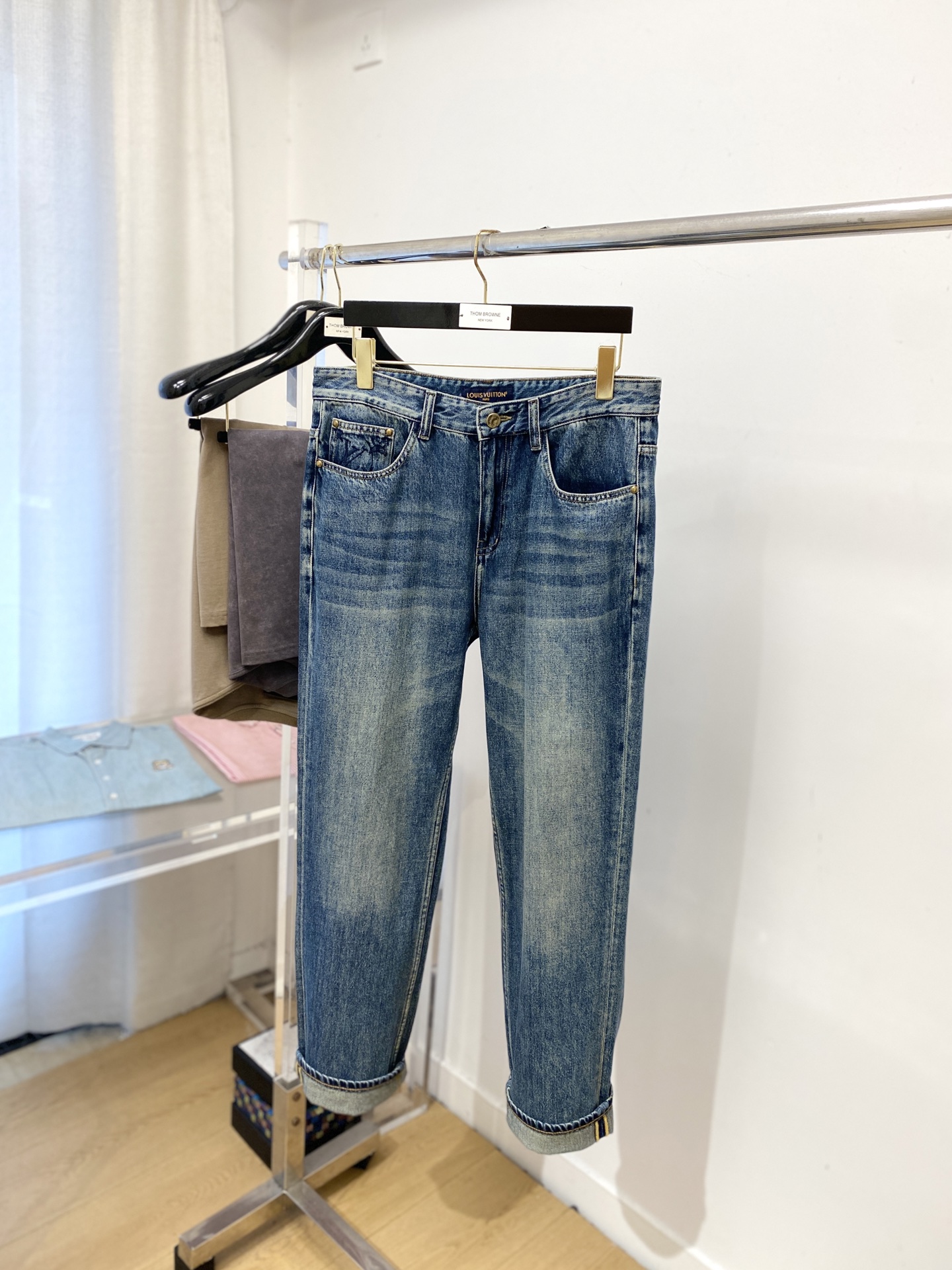 LV、 2025最新品，专柜同步有售，原单狠货，水洗休闲牛仔裤，进口原版水洗弹力面料，舒适有弹性，原版五